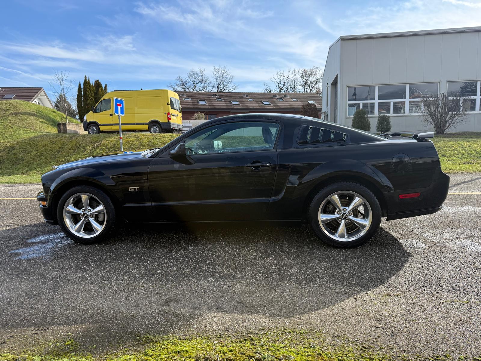 FORD Mustang GT-image-5
