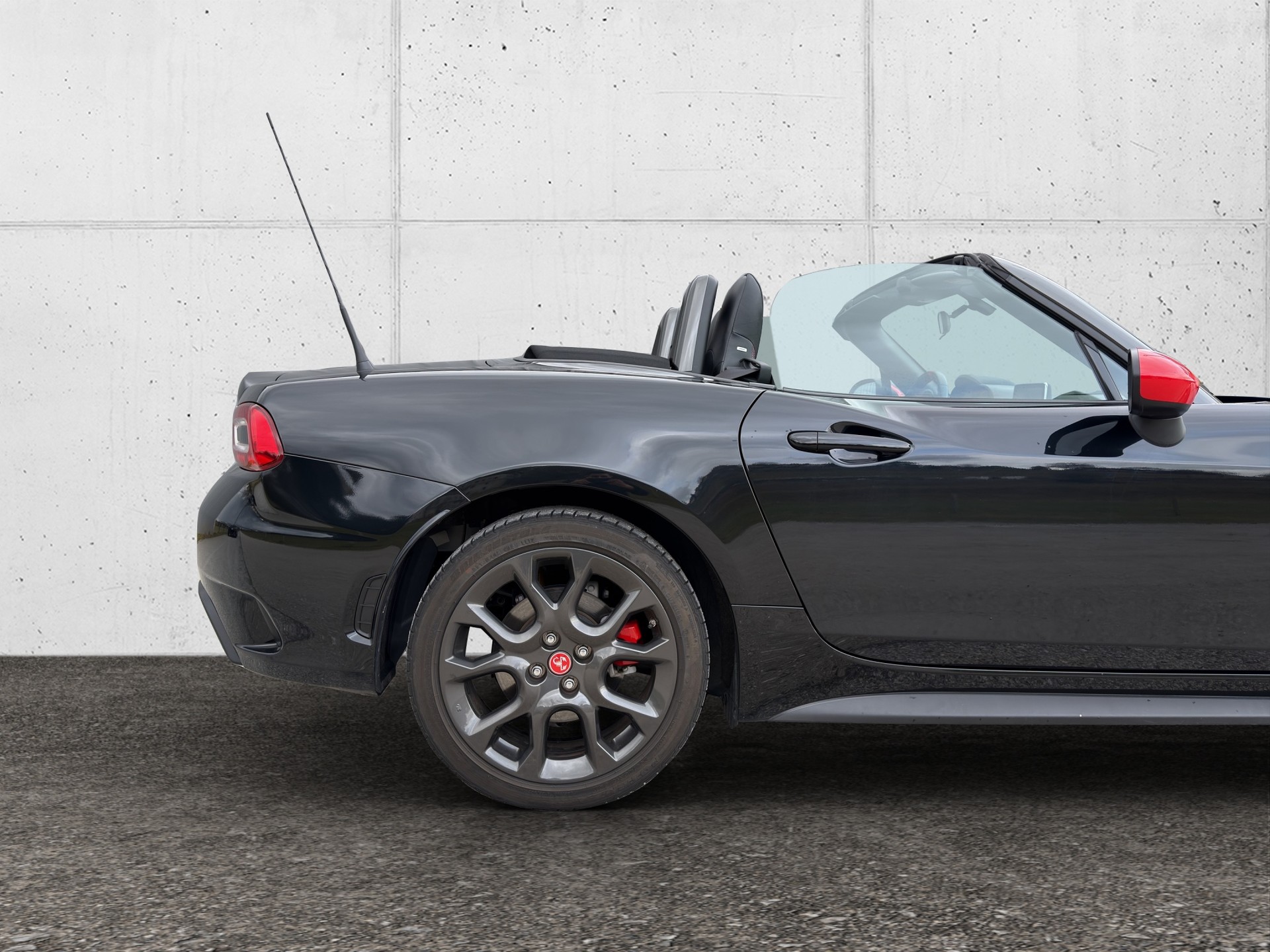 FIAT 124 Spider 1.4 TB Abarth Automatic-image-8