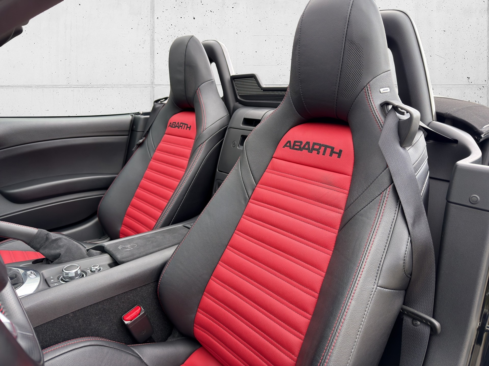 FIAT 124 Spider 1.4 TB Abarth Automatic-image-12