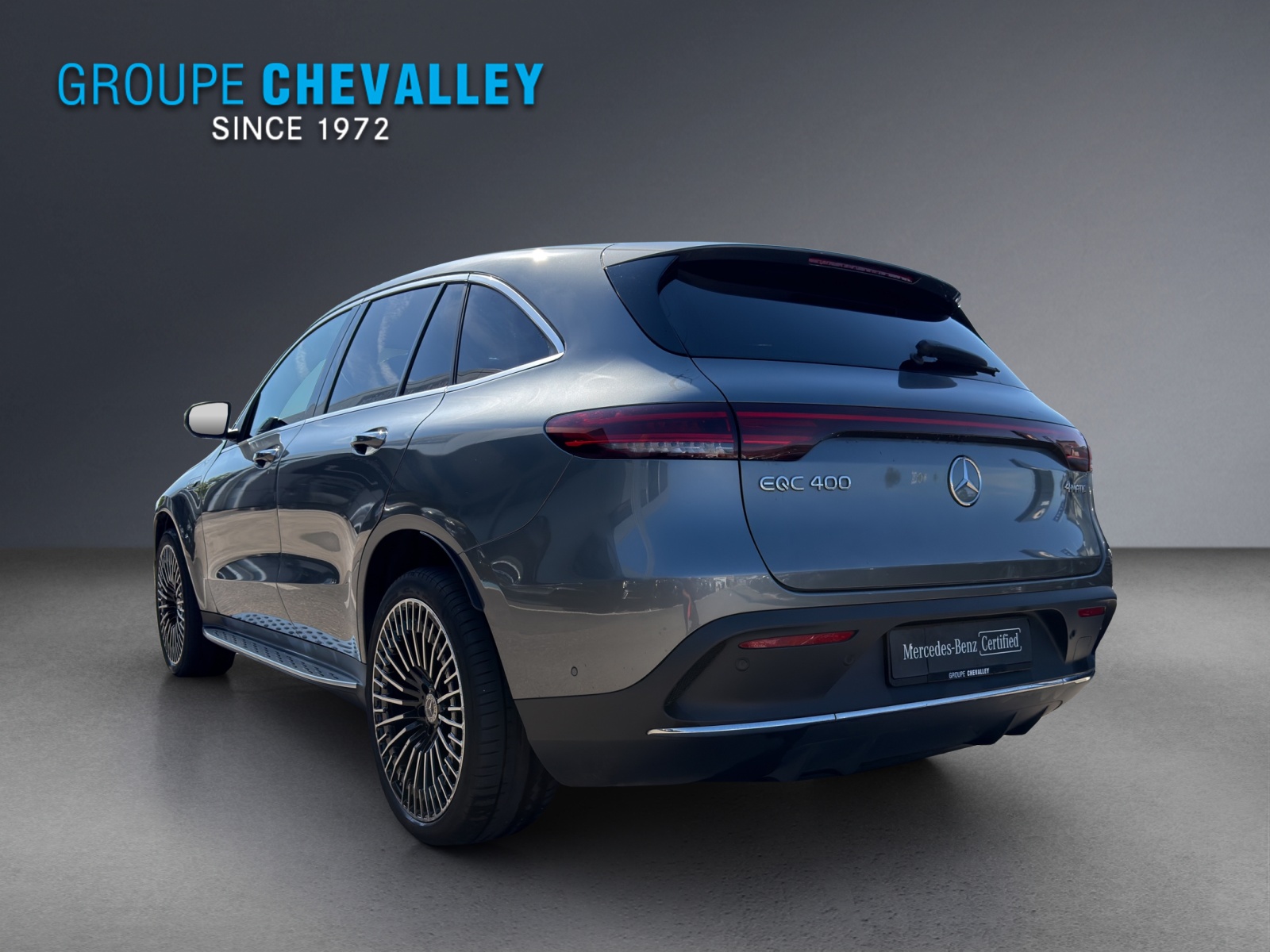 MERCEDES-BENZ EQC 400 AMG Line 4Matic-image-3