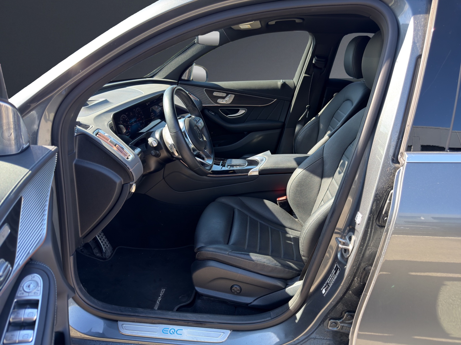 MERCEDES-BENZ EQC 400 AMG Line 4Matic-image-7