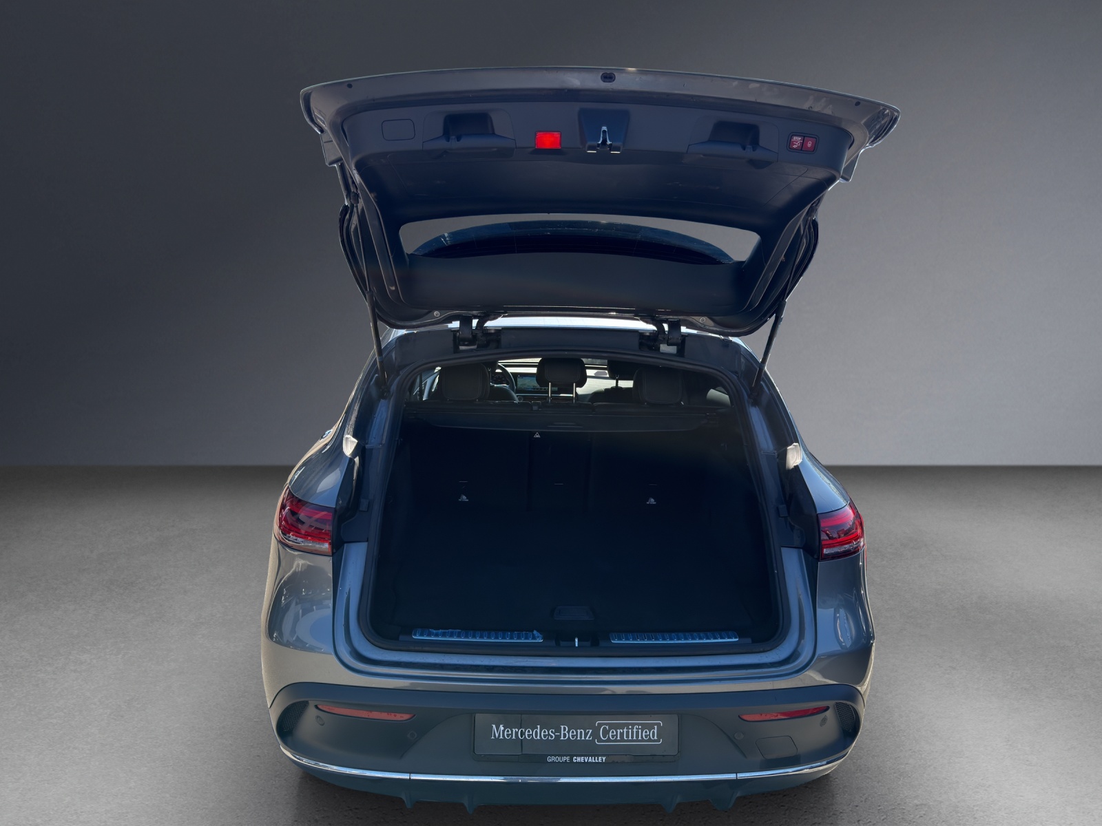 MERCEDES-BENZ EQC 400 AMG Line 4Matic-image-5