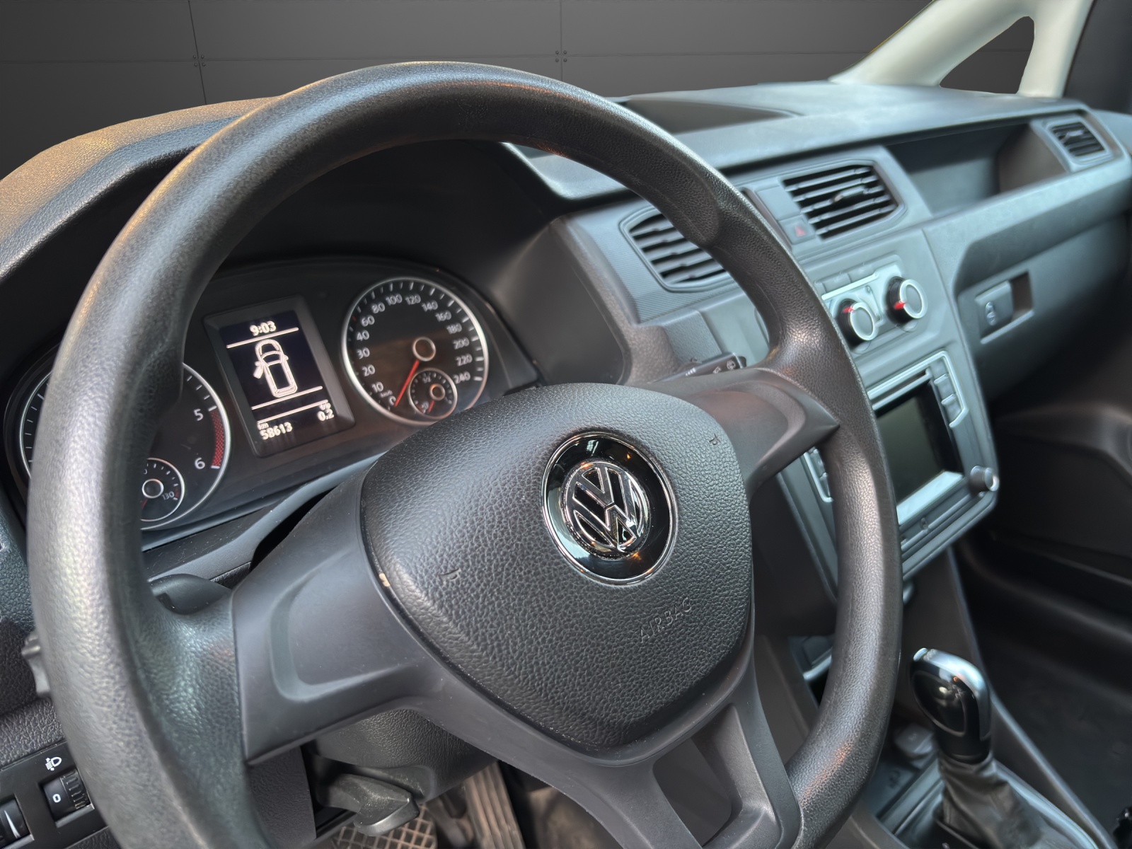 VW Caddy 2.0TDI 4Motion BlueMotion Technology DSG-image-4