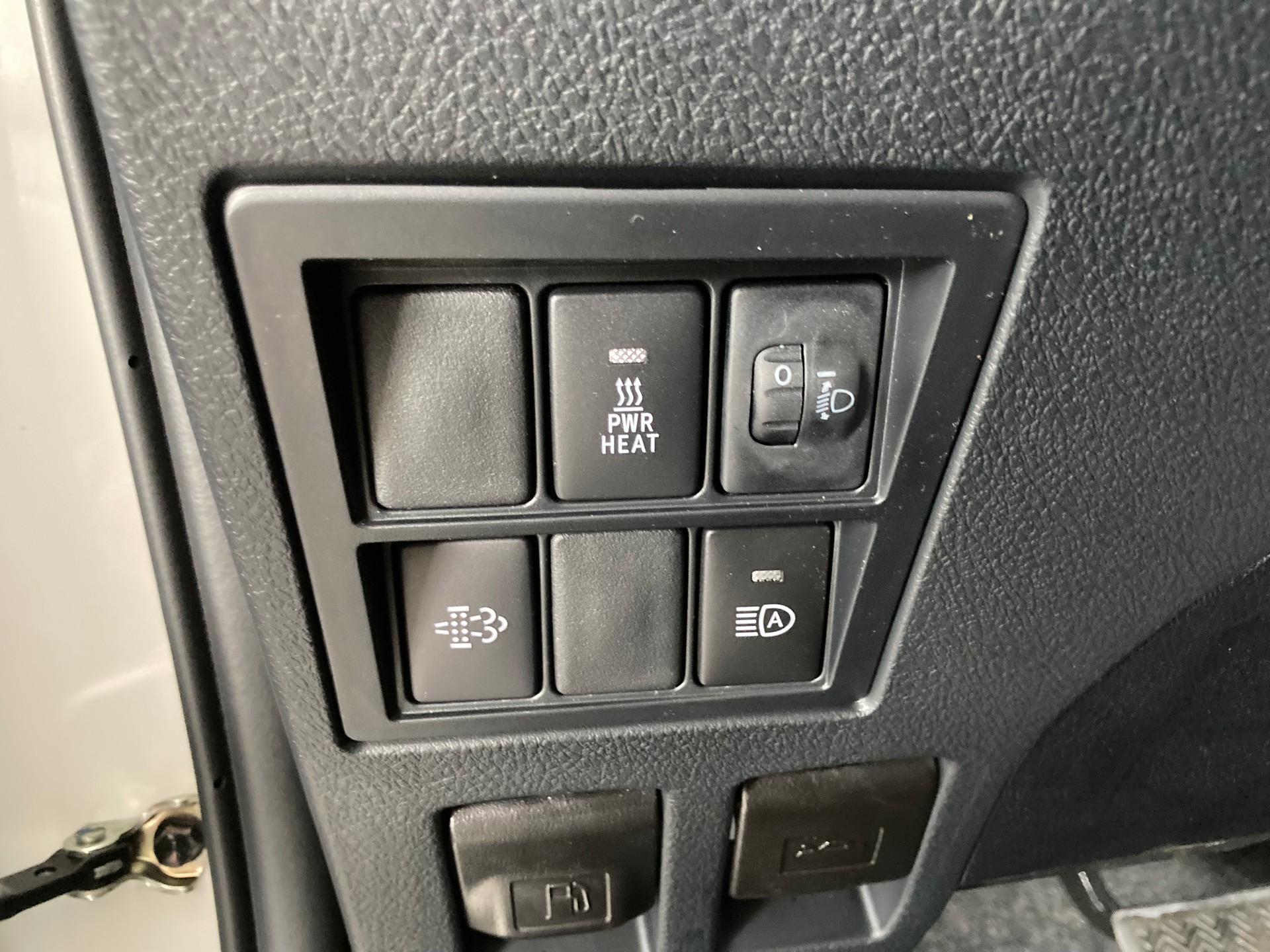 TOYOTA Hilux 2.4d Style Double Cab 4x4-image-13