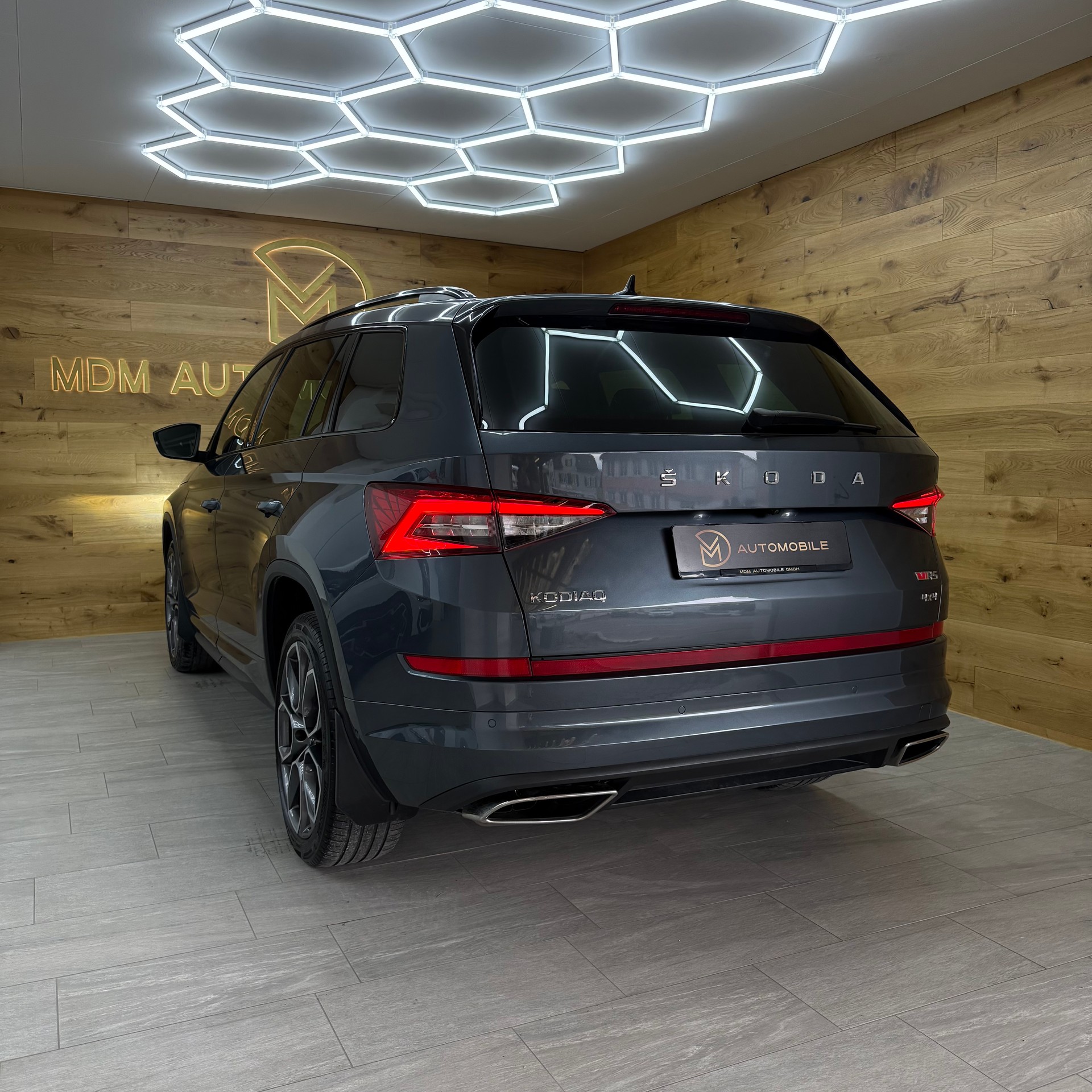 SKODA Kodiaq 2.0 Bi-TDI SCR RS 4x4 DSG *12 Monate Garantie*Anhängerkupplung*Leasing ab 359.-*-image-5