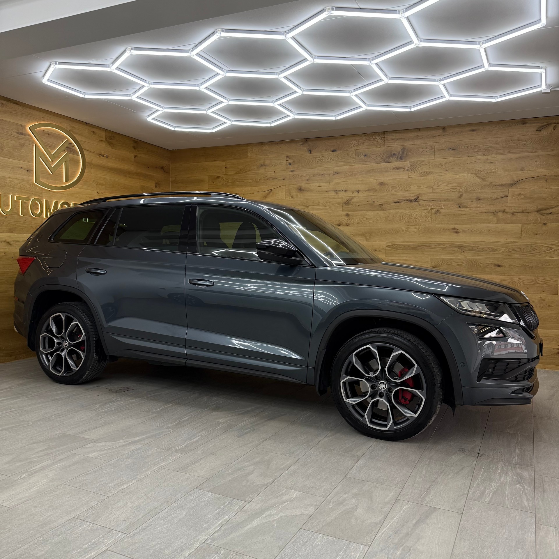 SKODA Kodiaq 2.0 Bi-TDI SCR RS 4x4 DSG *12 Monate Garantie*Anhängerkupplung*Leasing ab 359.-*-image-4