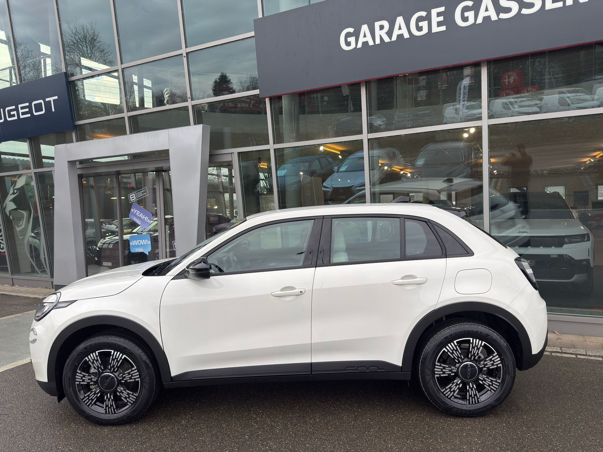 FIAT 600h Mild Hybrid Icon Swiss Edition-showroom-element-1