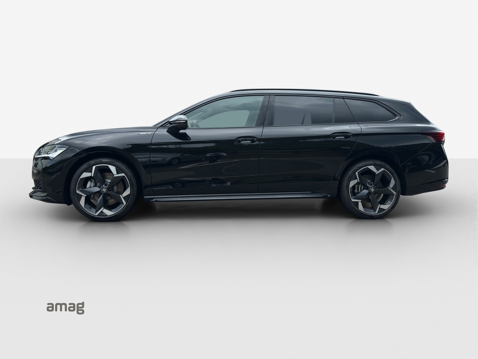 SKODA Superb Combi 2.0 TSI Sportline 4x4 DSG-image-1