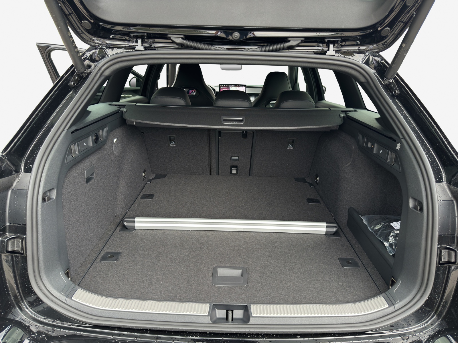 SKODA Superb Combi 2.0 TSI Sportline 4x4 DSG-image-12