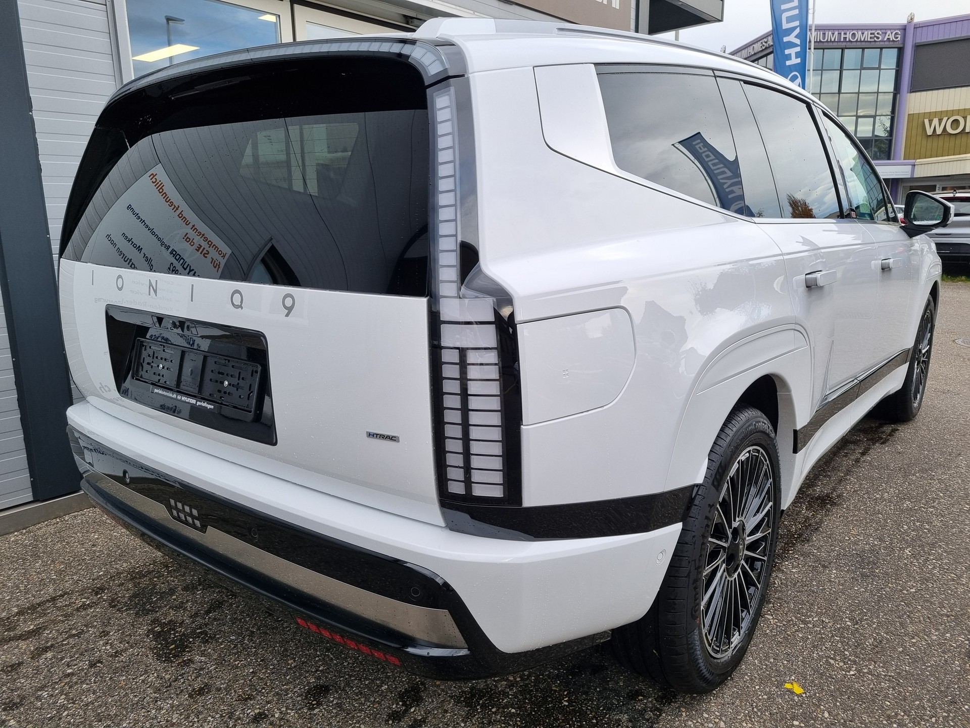 HYUNDAI Ioniq 9 110kWh Vertex Caligraphy 4WD-image-4