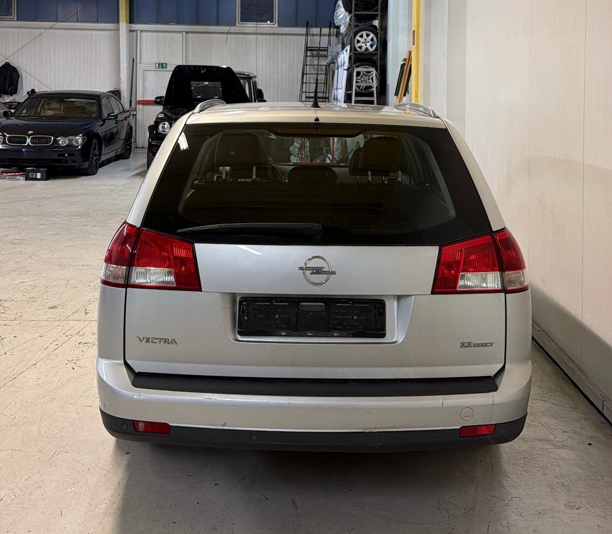 OPEL Vectra 2.2 Diamond Automatic-image-6
