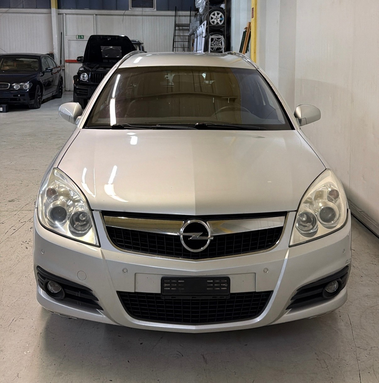 OPEL Vectra 2.2 Diamond Automatic-image-1