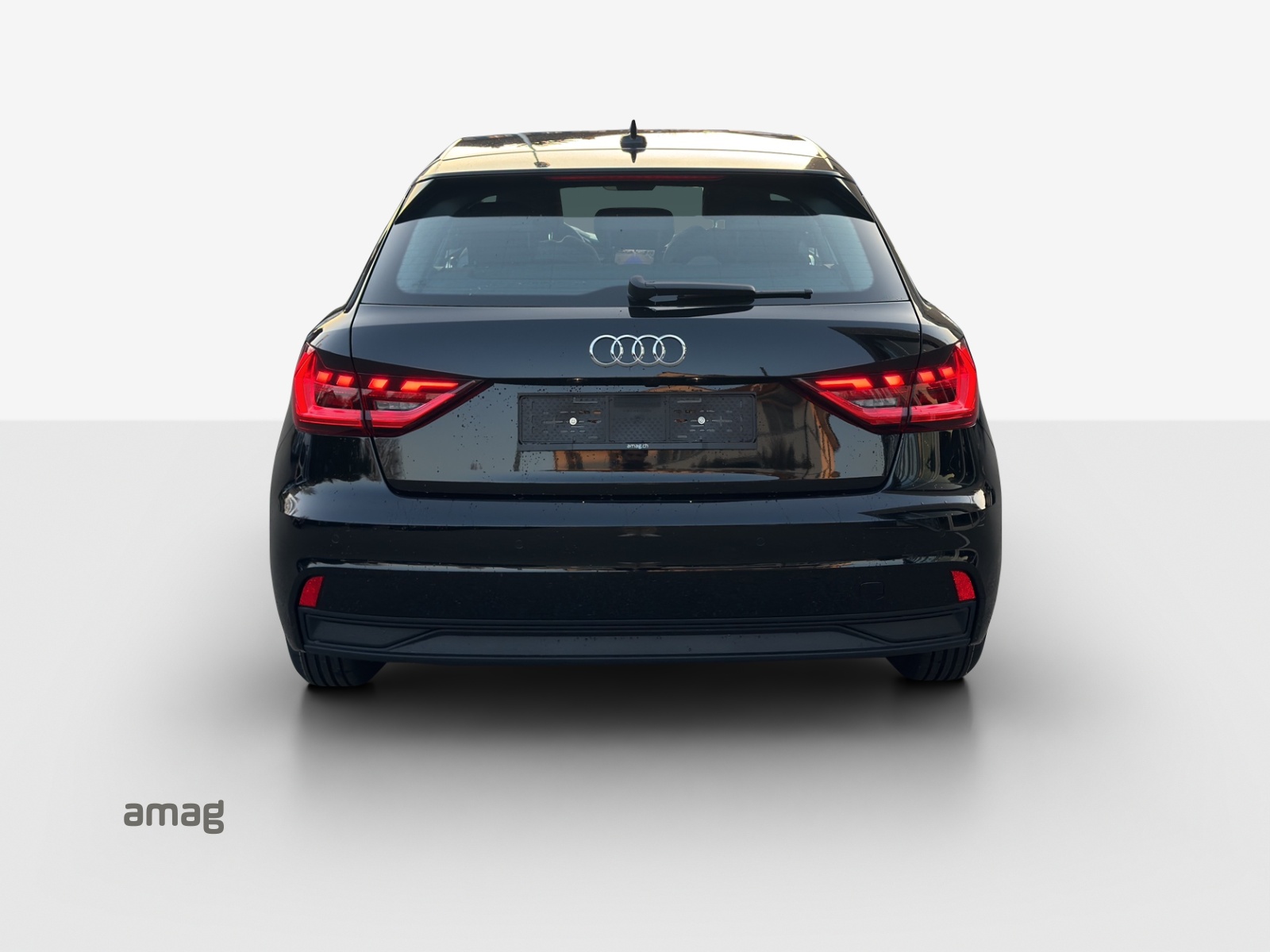 AUDI A1 Sportback 30 TFSI Attraction S-tronic-image-3