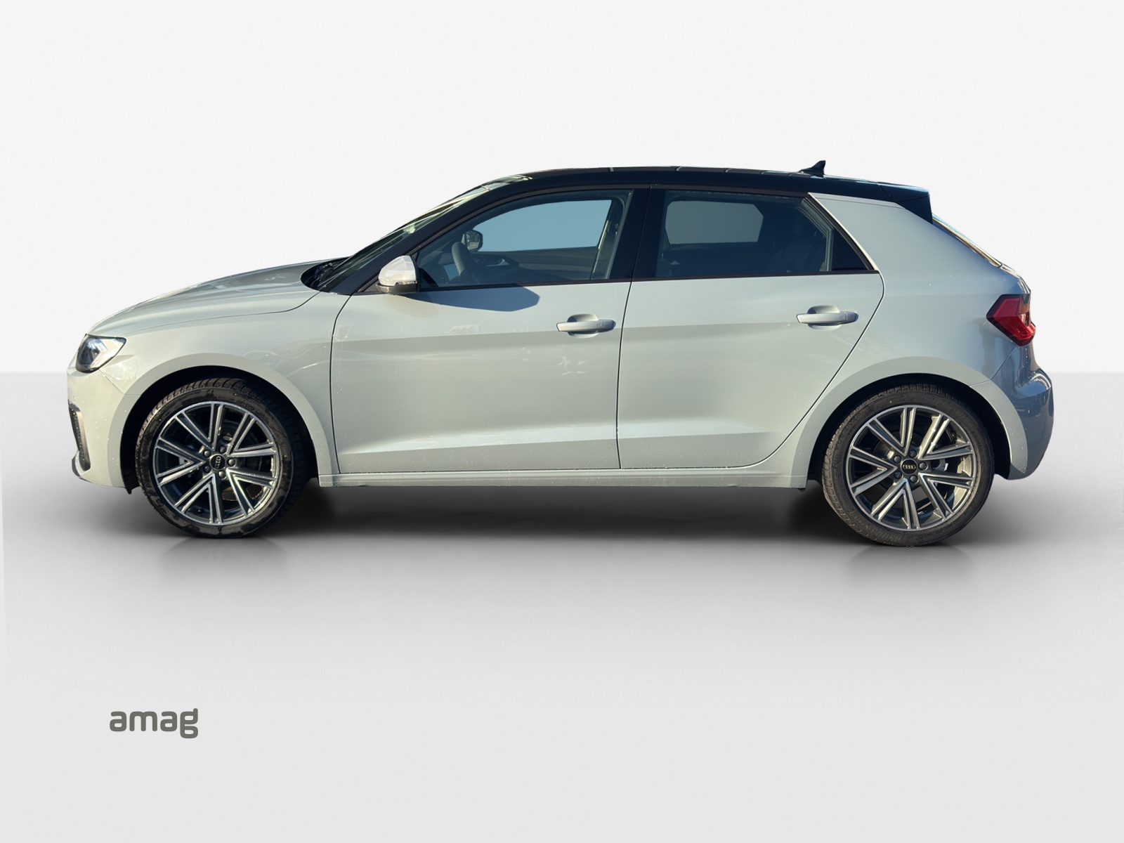 AUDI A1 Sportback 30 TFSI Attraction S-tronic-image-1