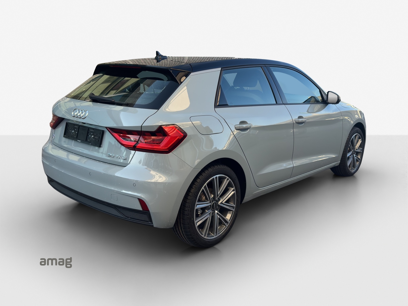 AUDI A1 Sportback 30 TFSI Attraction S-tronic-image-4
