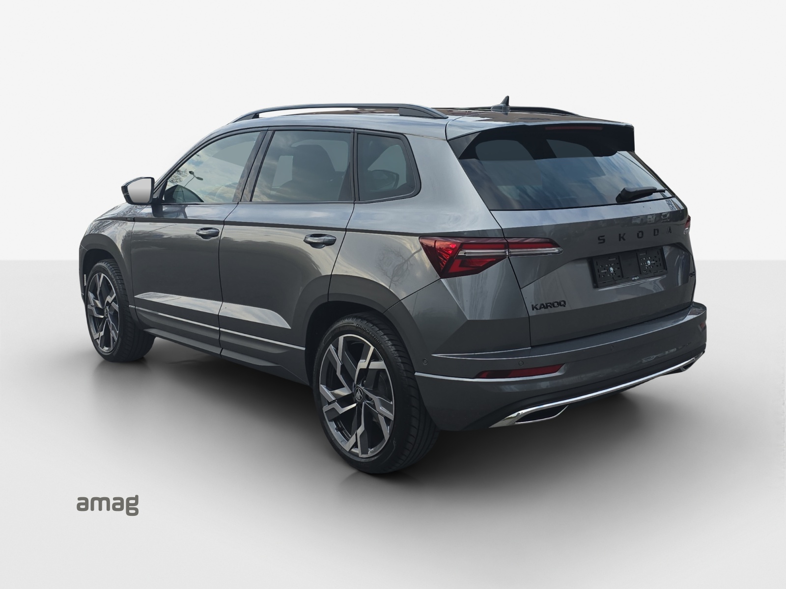SKODA Karoq 2.0 TSI SportLine 4x4 DSG-image-2