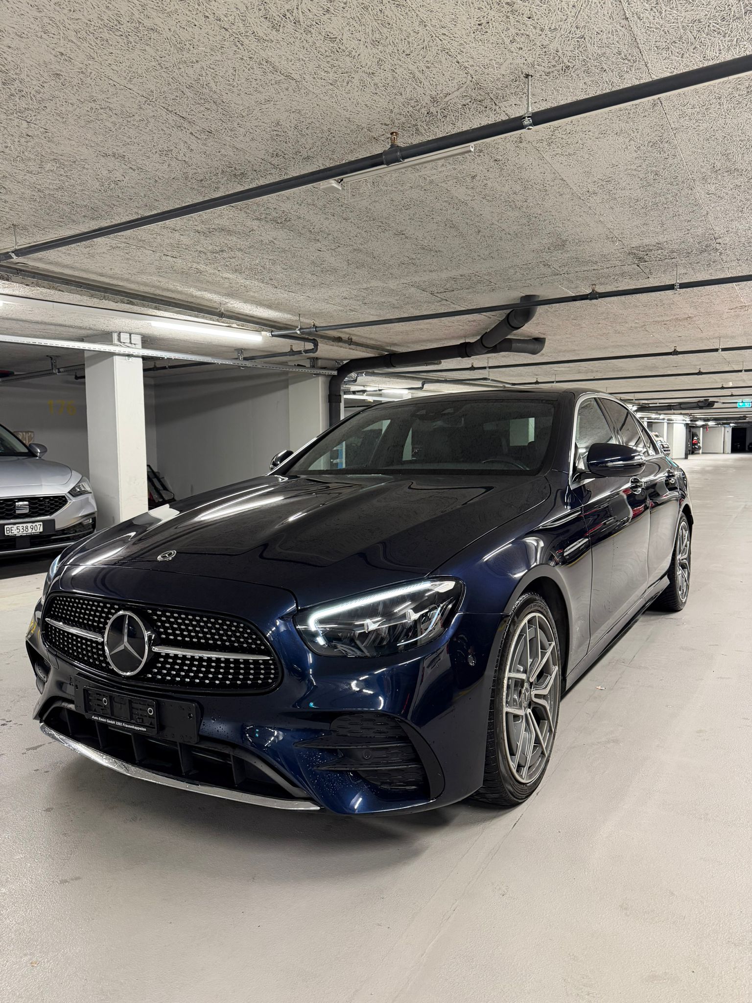 MERCEDES-BENZ E 220 d AMG Line 9G-Tronic-image-1