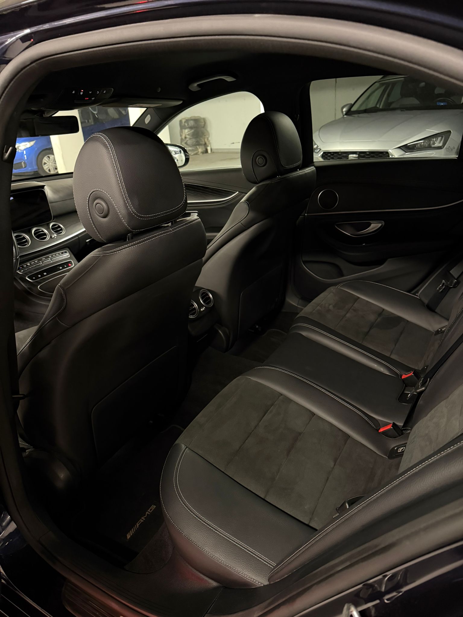 MERCEDES-BENZ E 220 d AMG Line 9G-Tronic-image-7