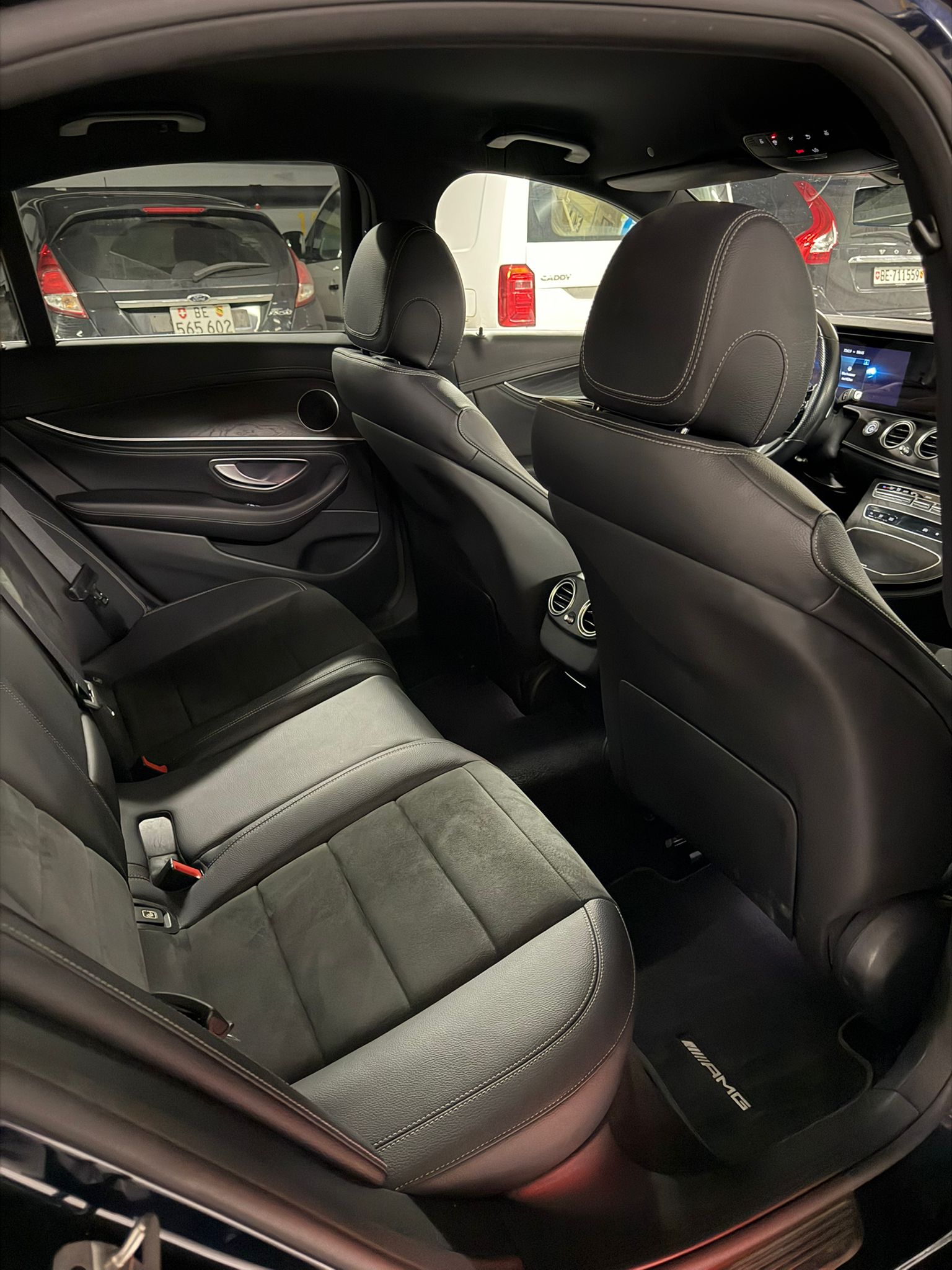 MERCEDES-BENZ E 220 d AMG Line 9G-Tronic-image-8