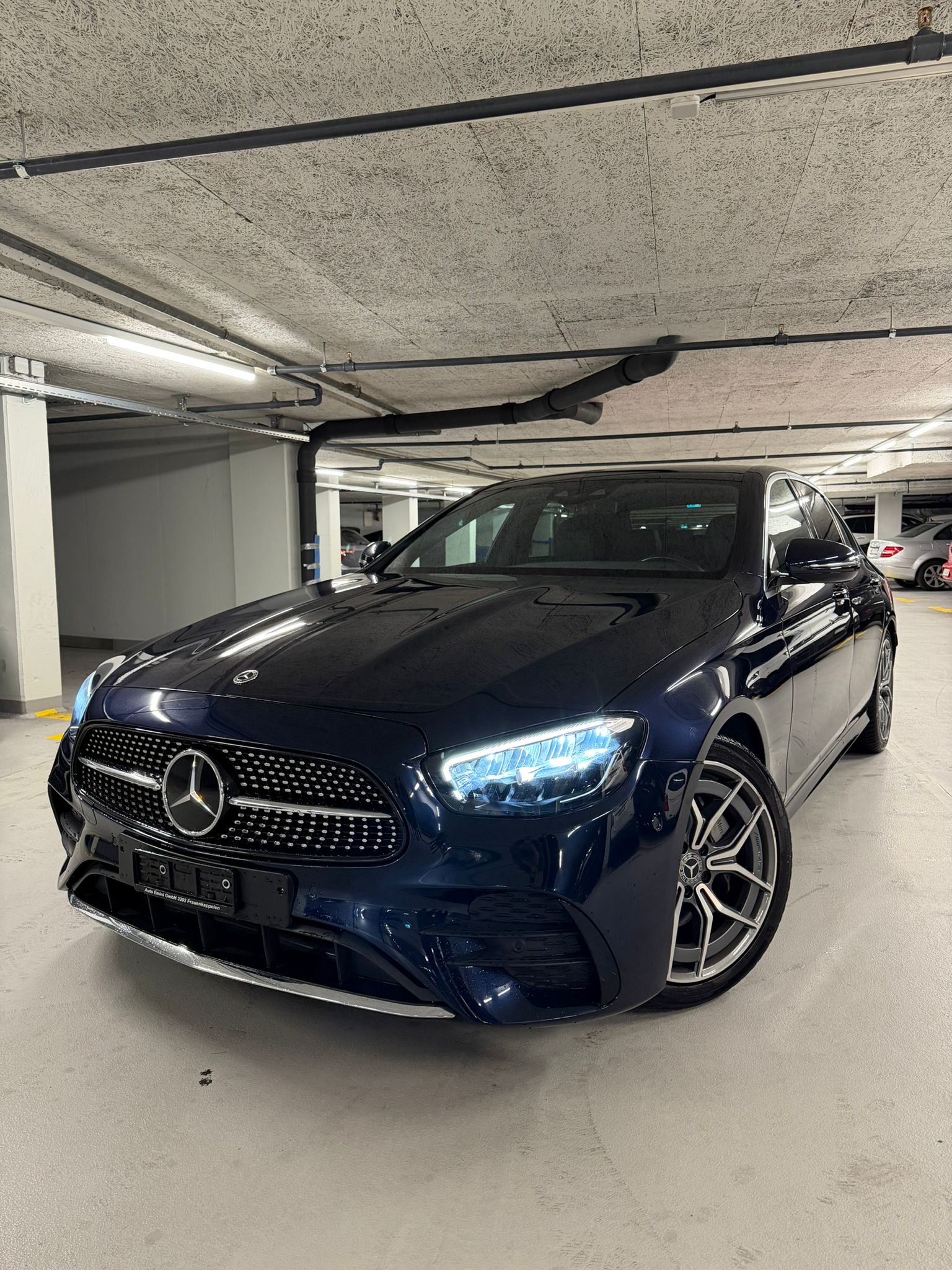MERCEDES-BENZ E 220 d AMG Line 9G-Tronic-image-0