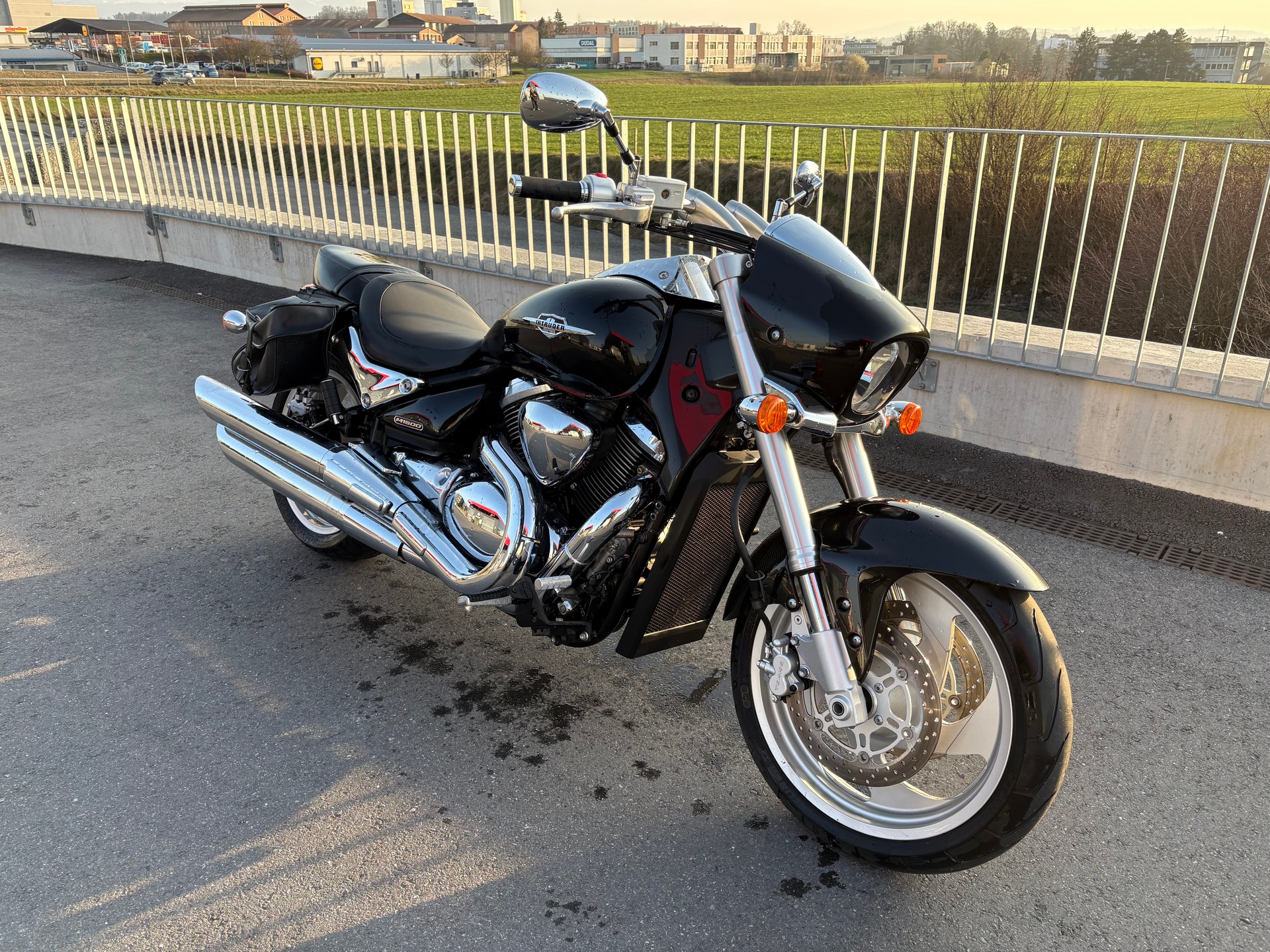 SUZUKI M 1500 R Intruder