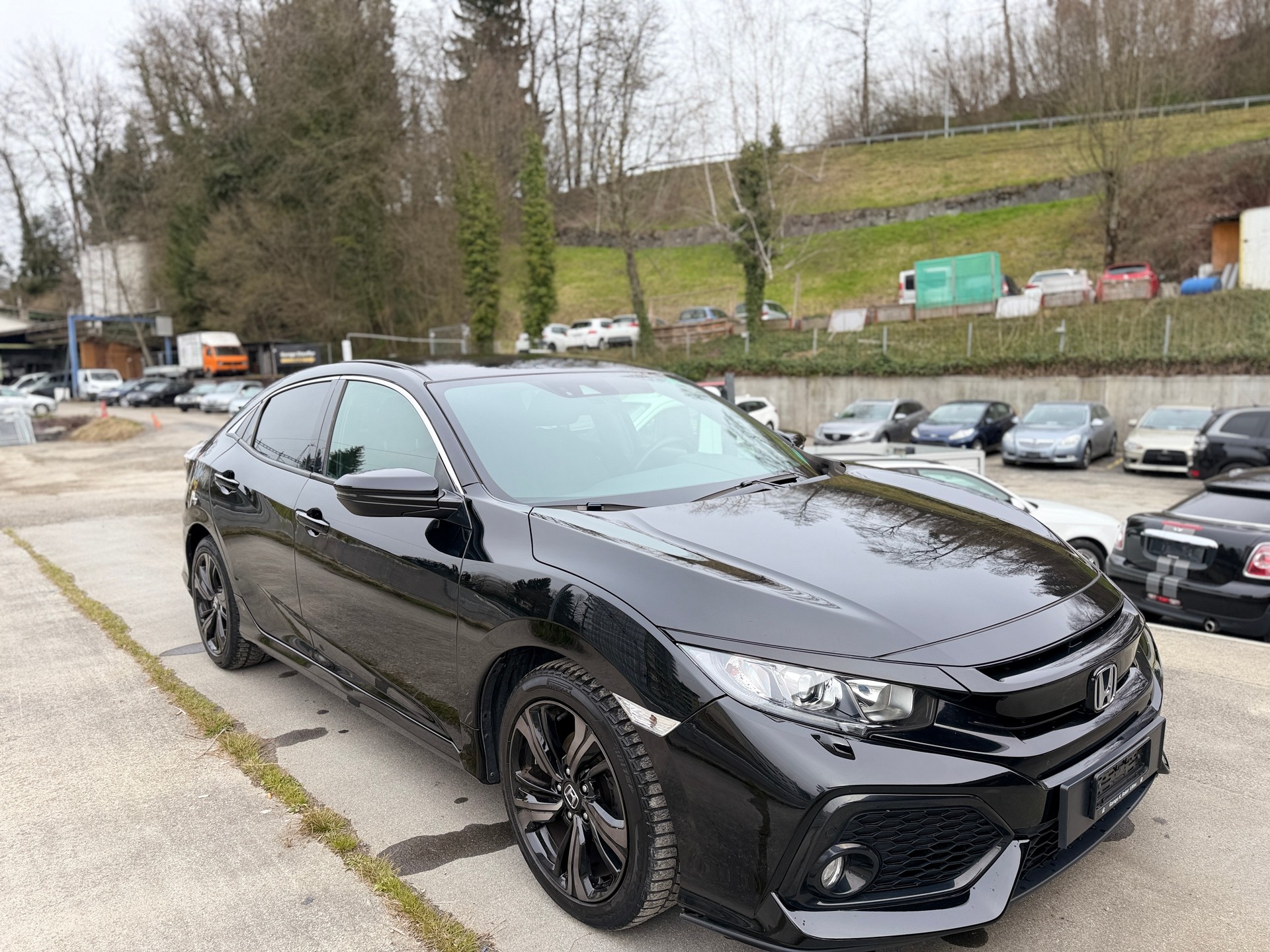 HONDA Civic 1.0 VTEC Elegance CVT-image-2