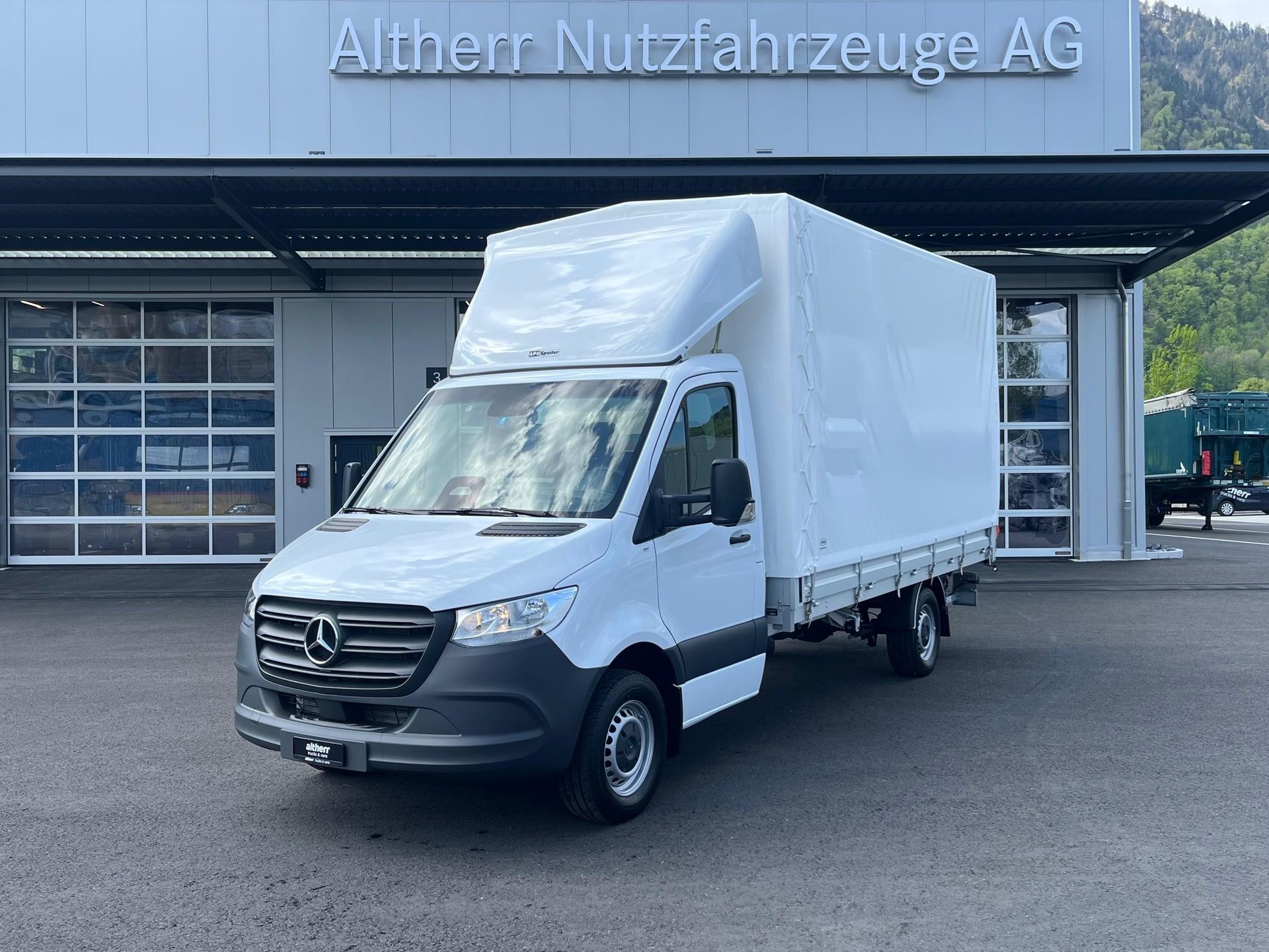 MERCEDES-BENZ Sprinter 317 Kab.-Ch. 4325 L 2.0 CDI 170 Pro