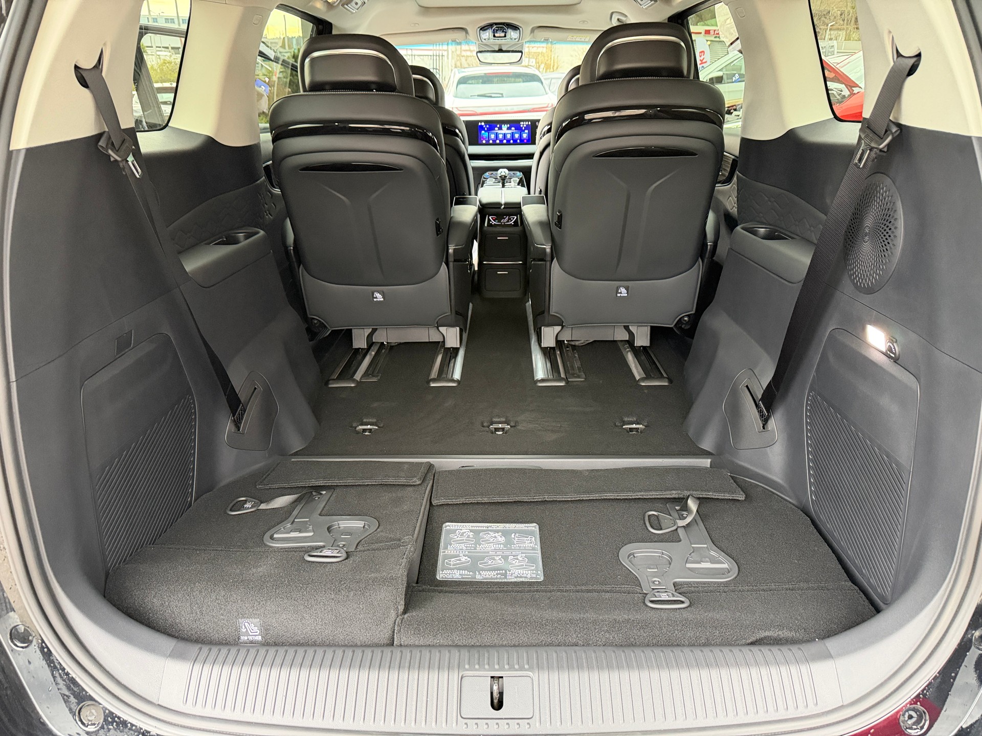 FORTHING 9 1.5T PHEV 7 Sitze Full Option Plugin-image-25