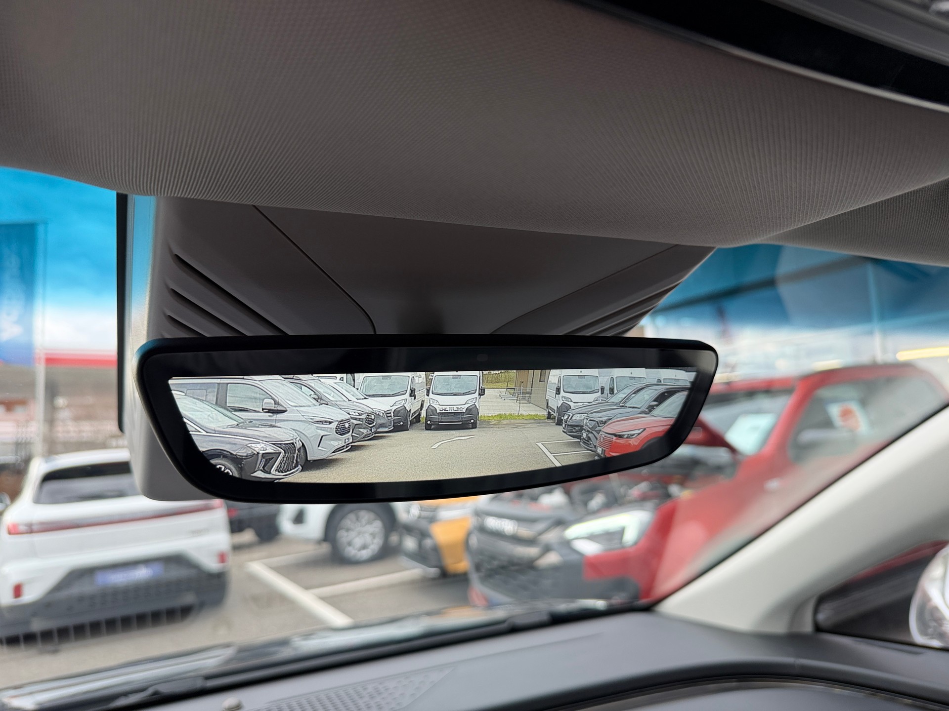 FORTHING 9 1.5T PHEV 7 Sitze Full Option Plugin-image-23