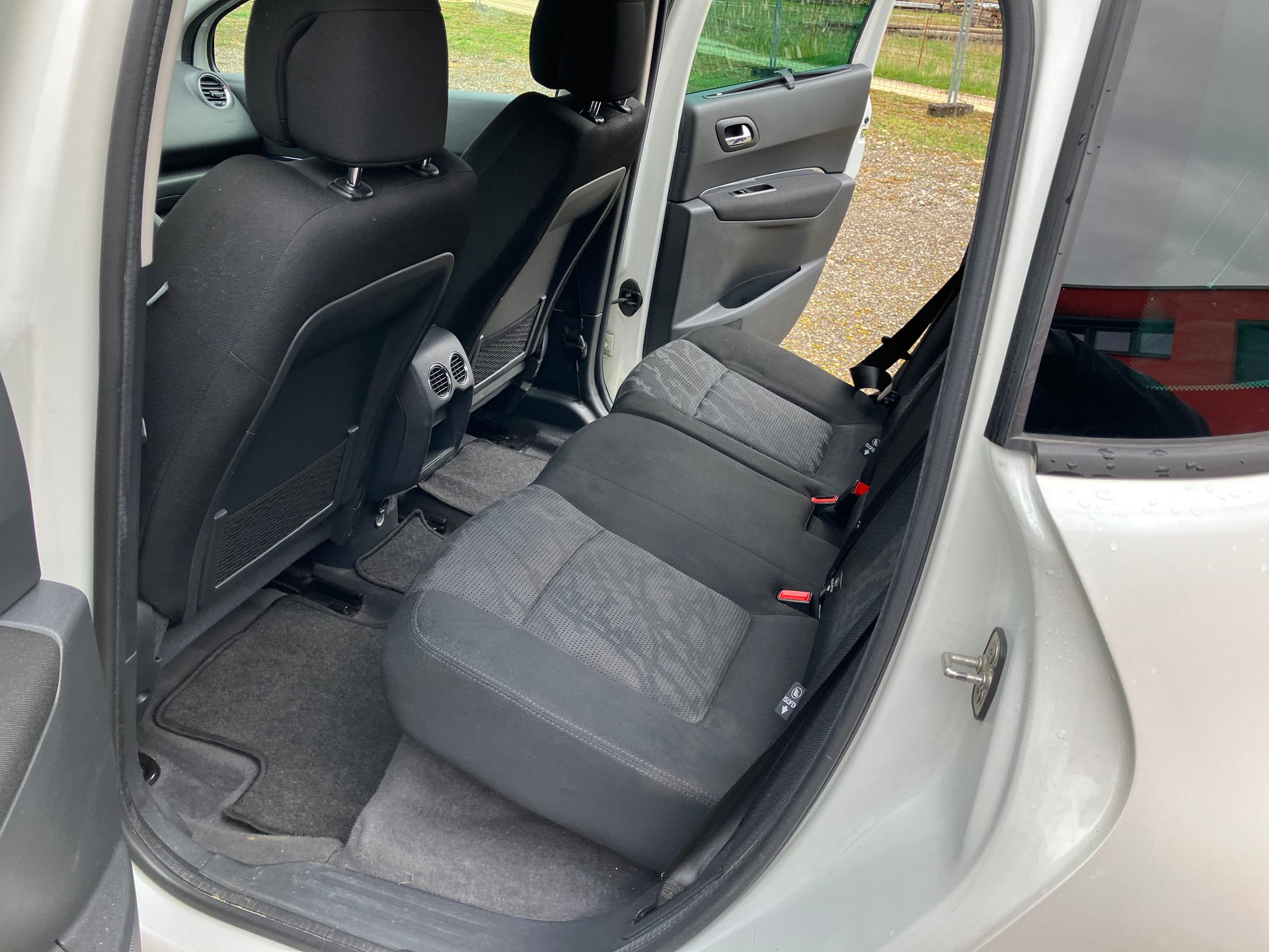 PEUGEOT 3008 1.6 16V T Sport-image-6
