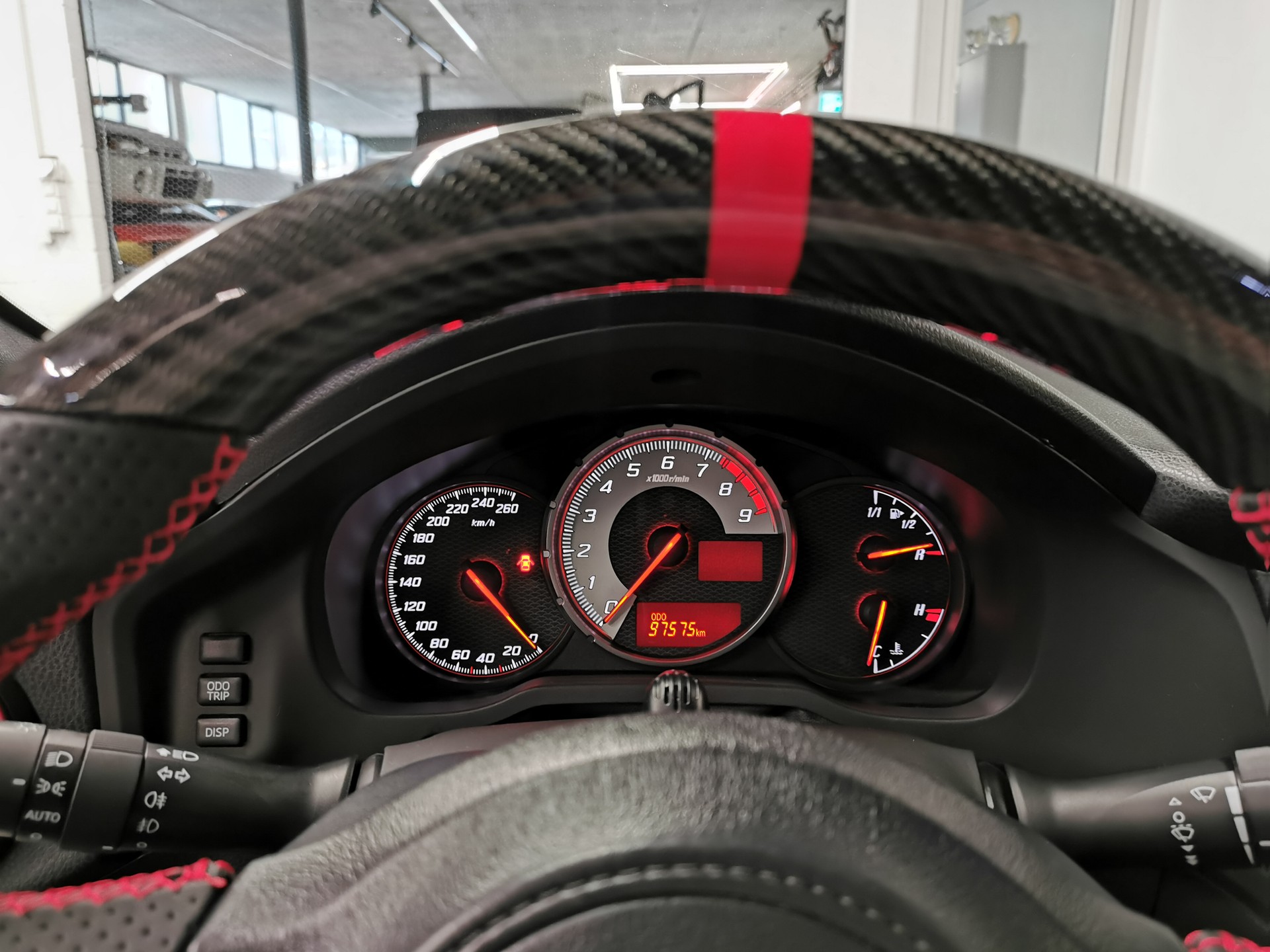 TOYOTA GT 86 2.0 D-4S Race 268PS Aerodynamik Paket ab Werk-image-11