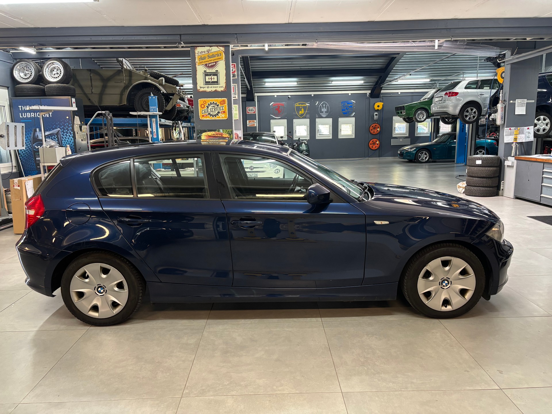 BMW 118i Steptronic-image-6