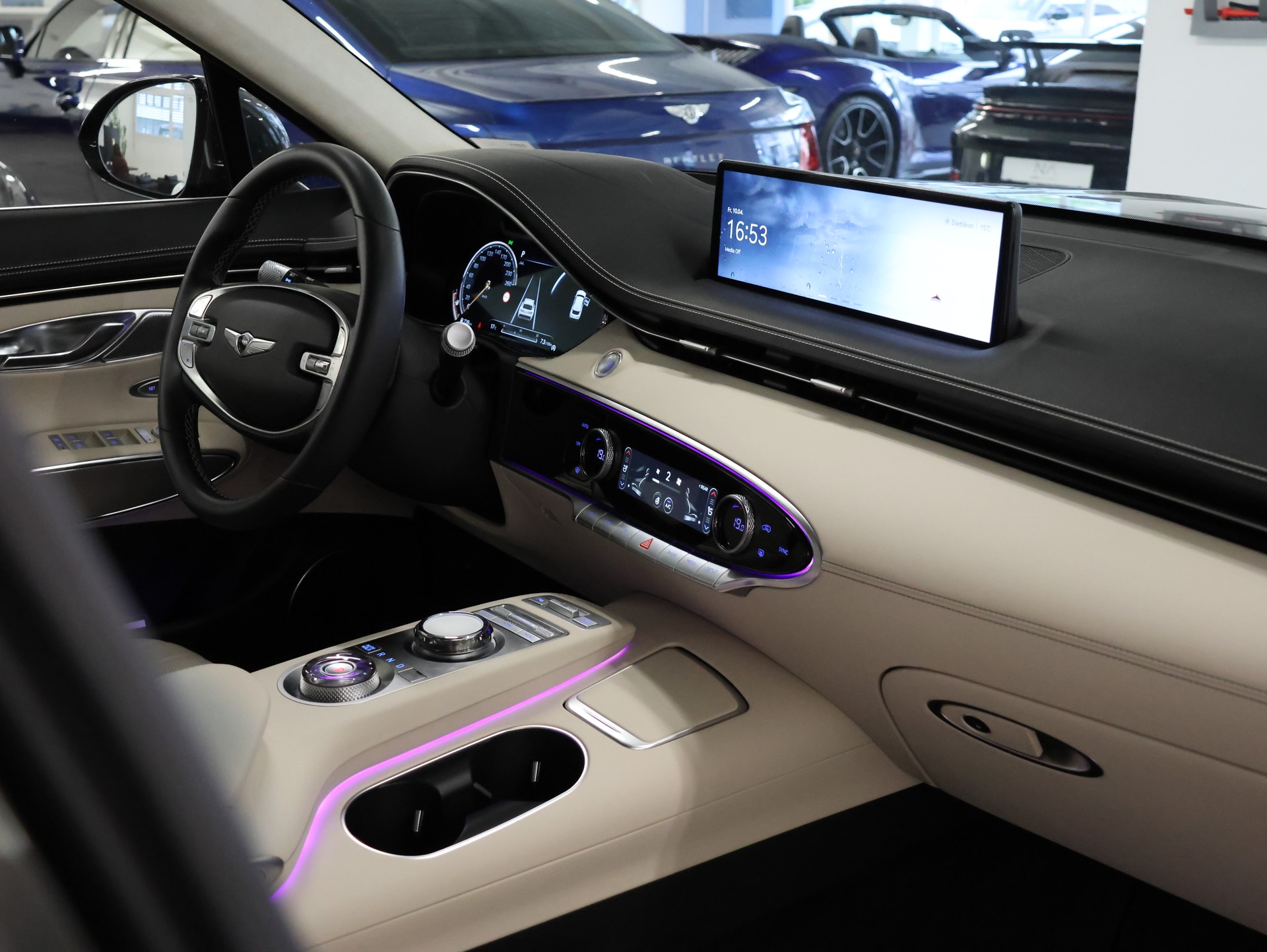GENESIS GV70 2.2 CRDI Luxury AT8 AWD *Panoramadach* *Luxury Packet* *Fortlaufende Werksgarantie*-image-19