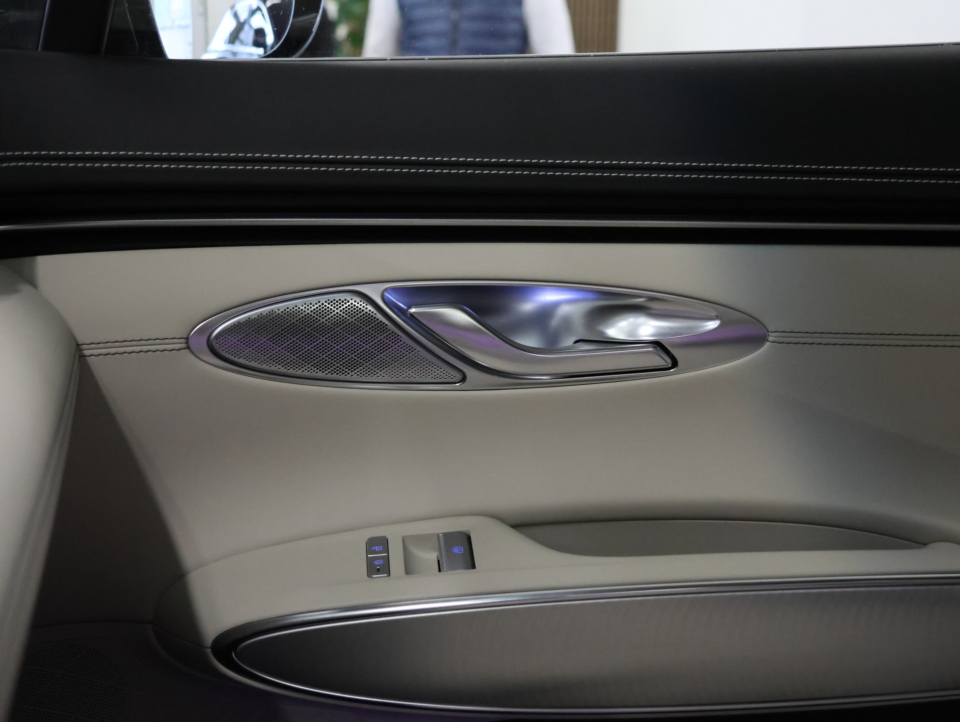 GENESIS GV70 2.2 CRDI Luxury AT8 AWD *Panoramadach* *Luxury Packet* *Fortlaufende Werksgarantie*-image-30