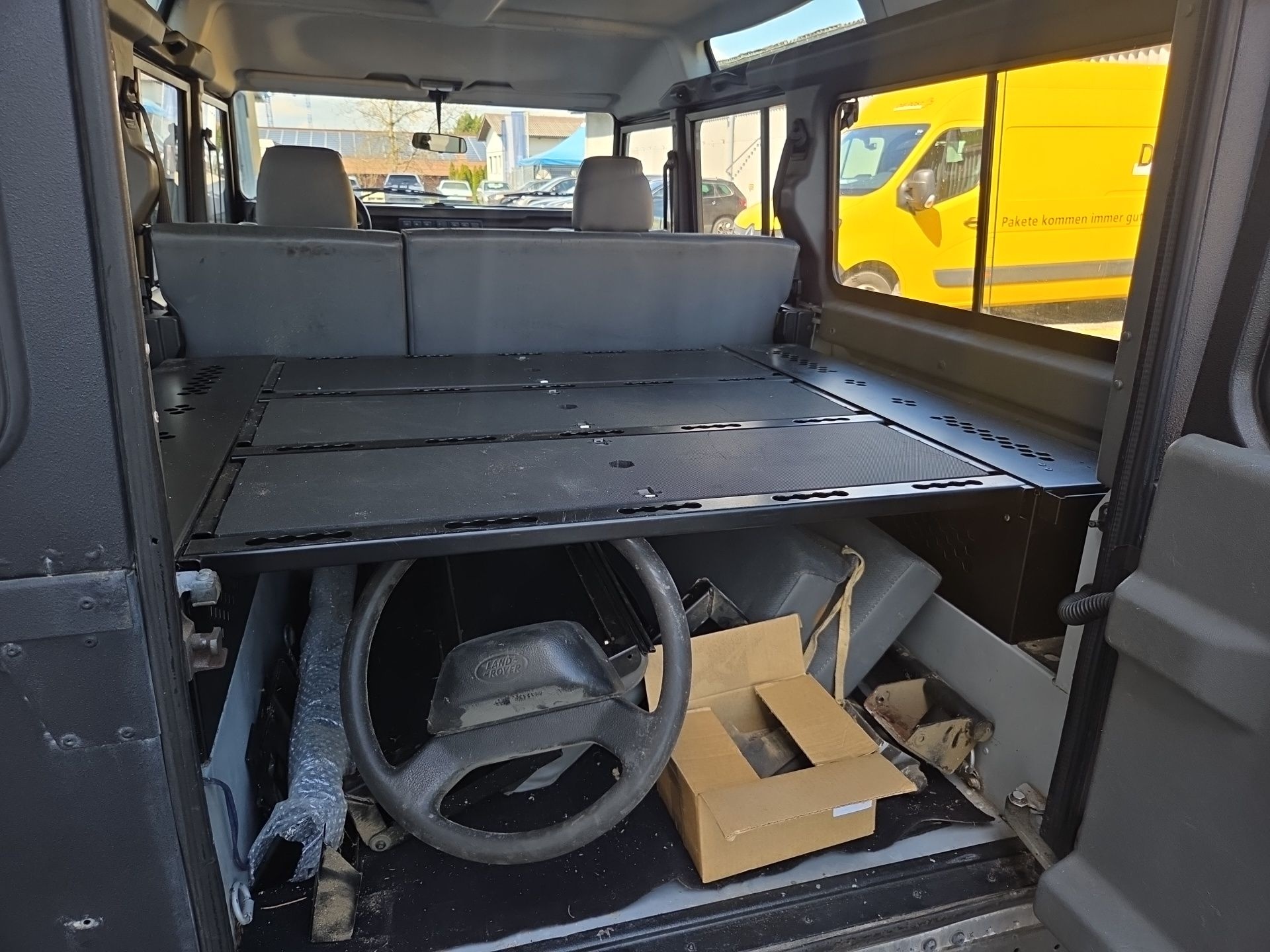LAND ROVER Defender 110 SW 2.5 Td5-image-10