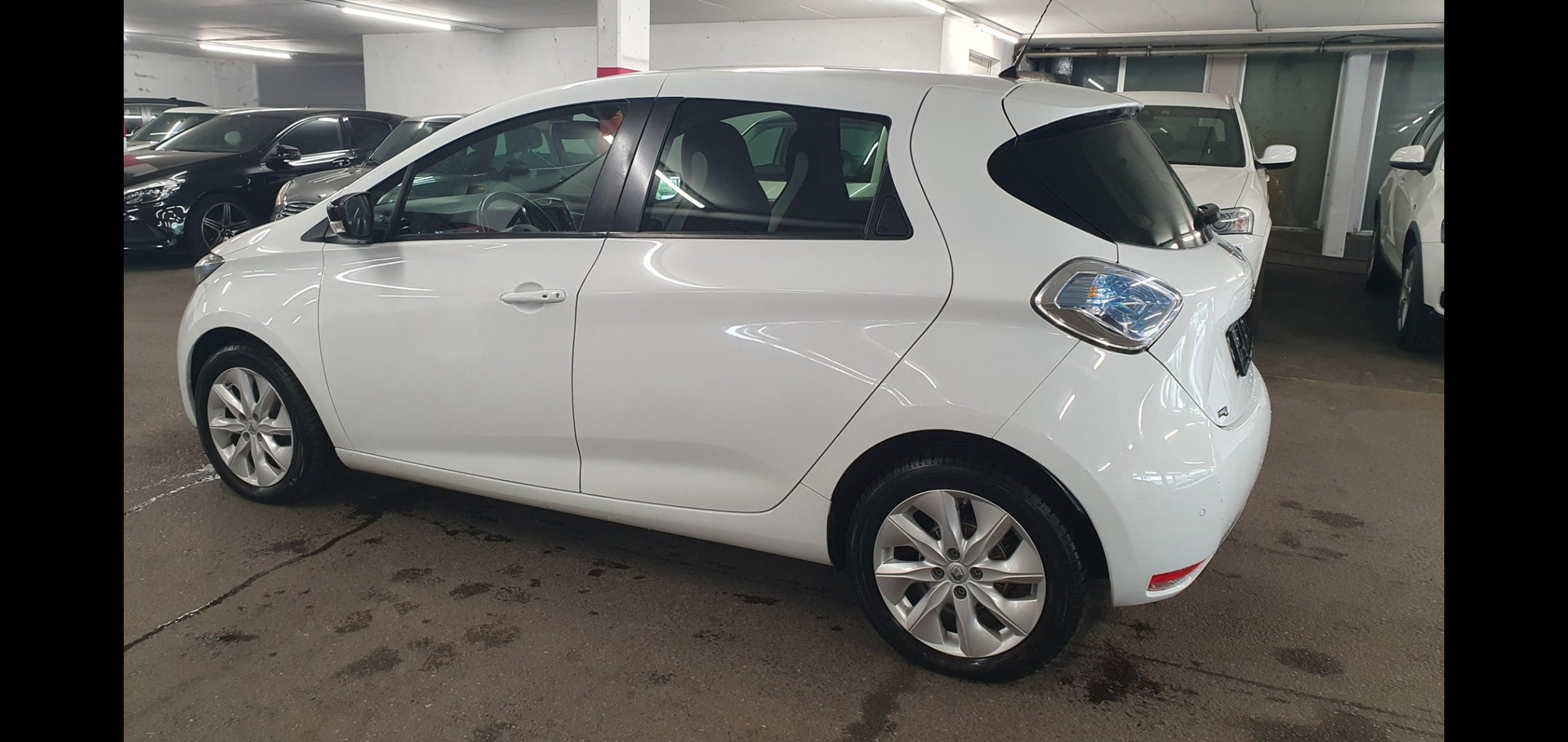 RENAULT Zoe Intens R240 (Batterie Miete)-image-5