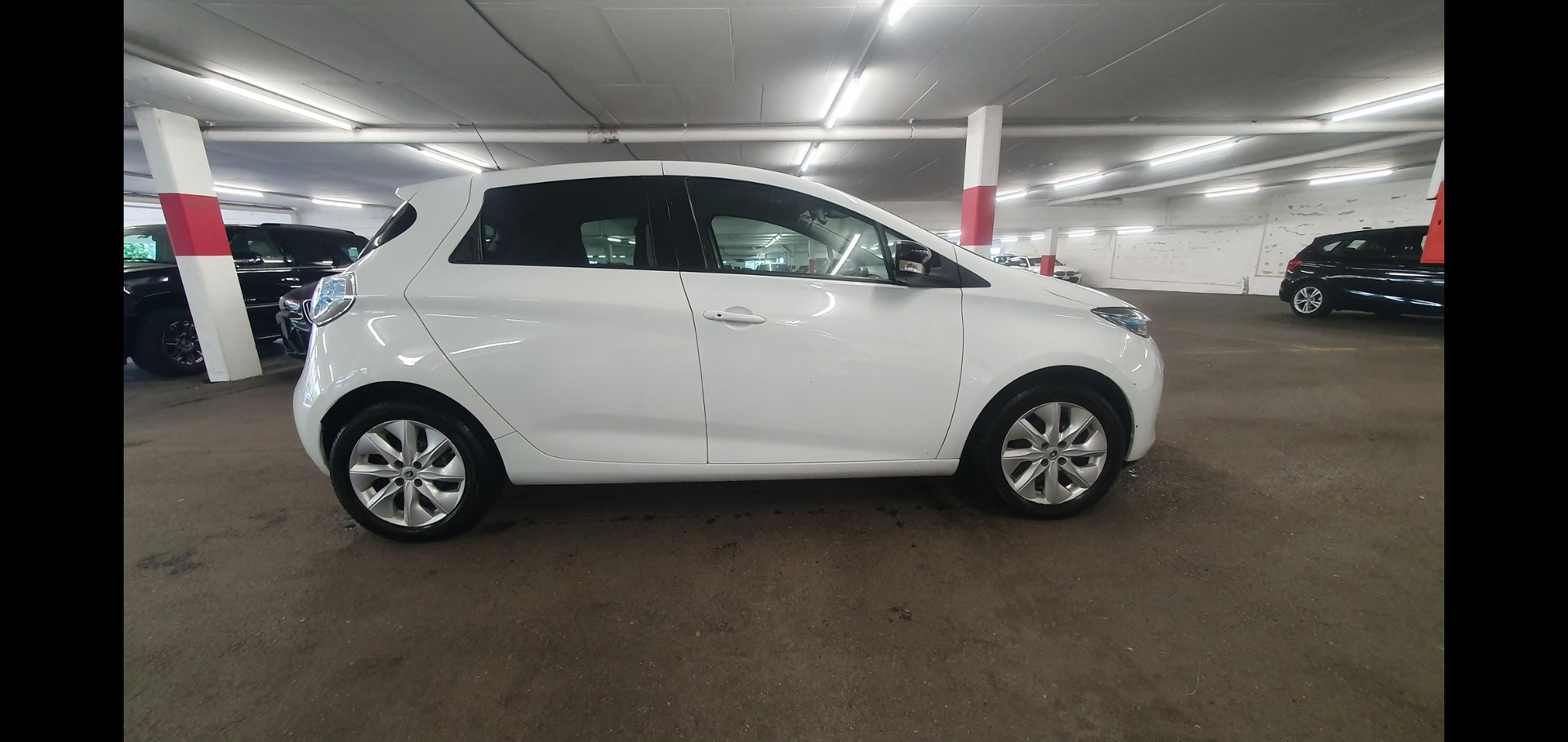 RENAULT Zoe Intens R240 (Batterie Miete)-image-3