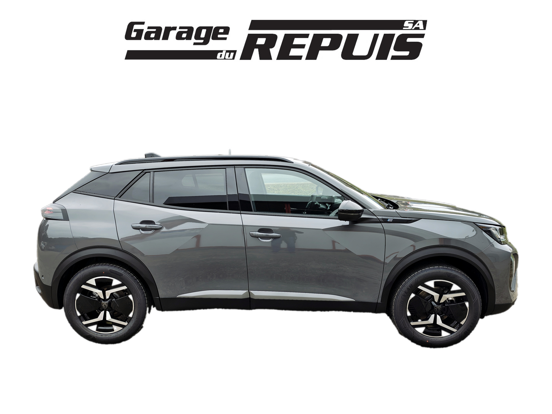 PEUGEOT 2008 e-Allure-showroom-element-1