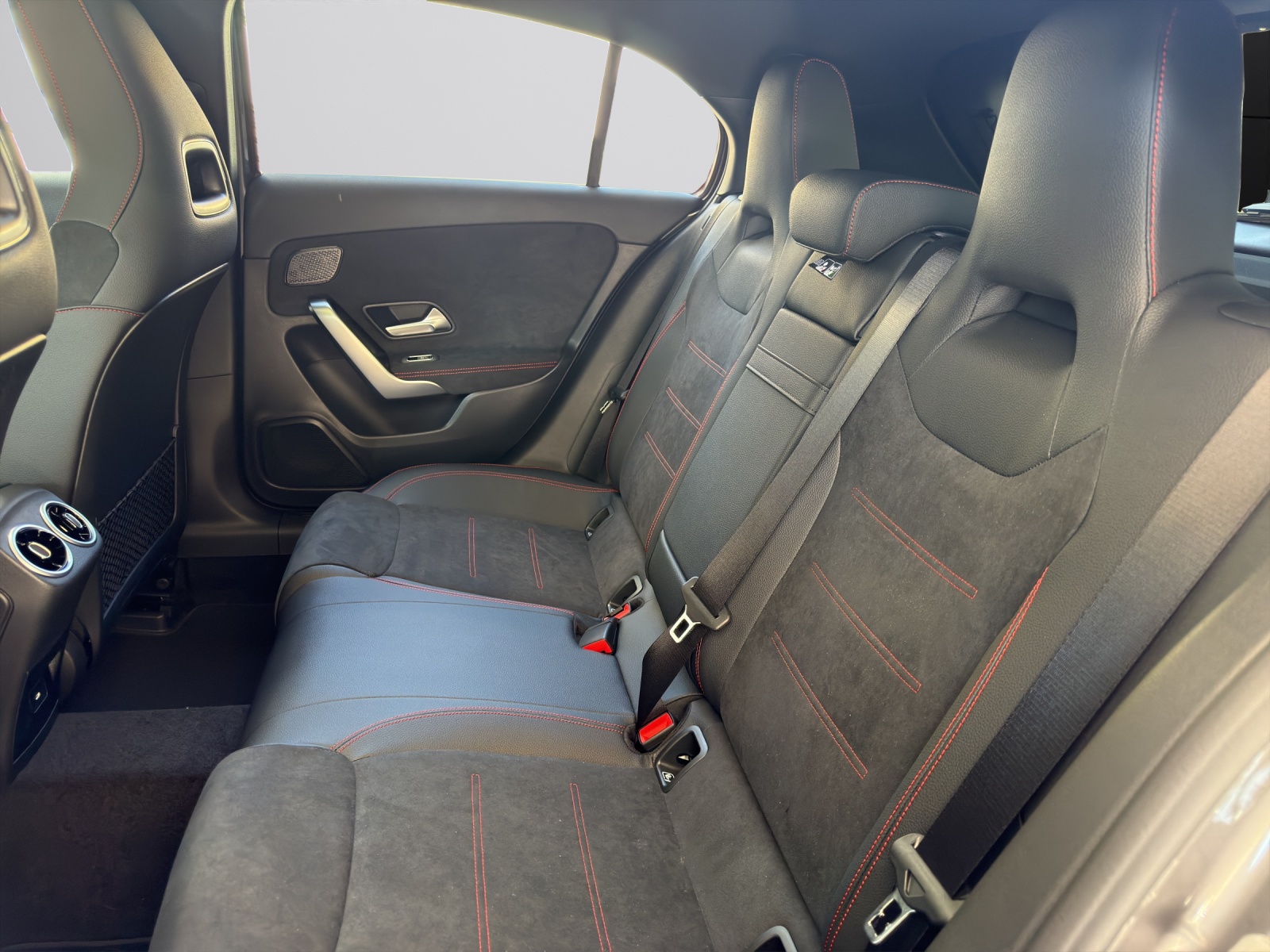 Image MERCEDES-BENZ A-220 A 220 4Matic 8G-DCT