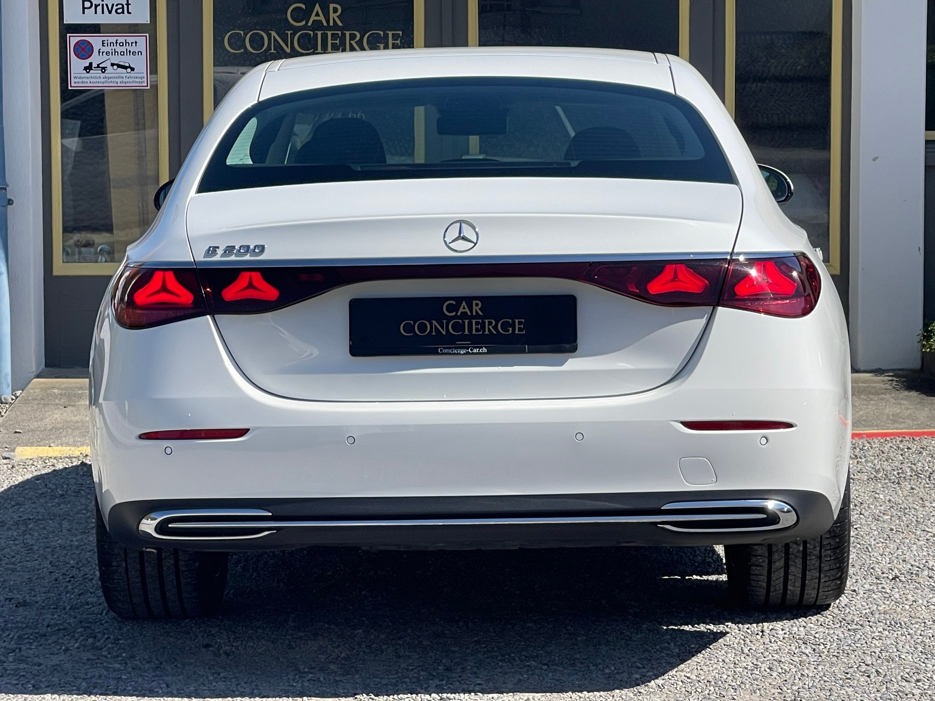 MERCEDES-BENZ E 200 9G-Tronic-image-7