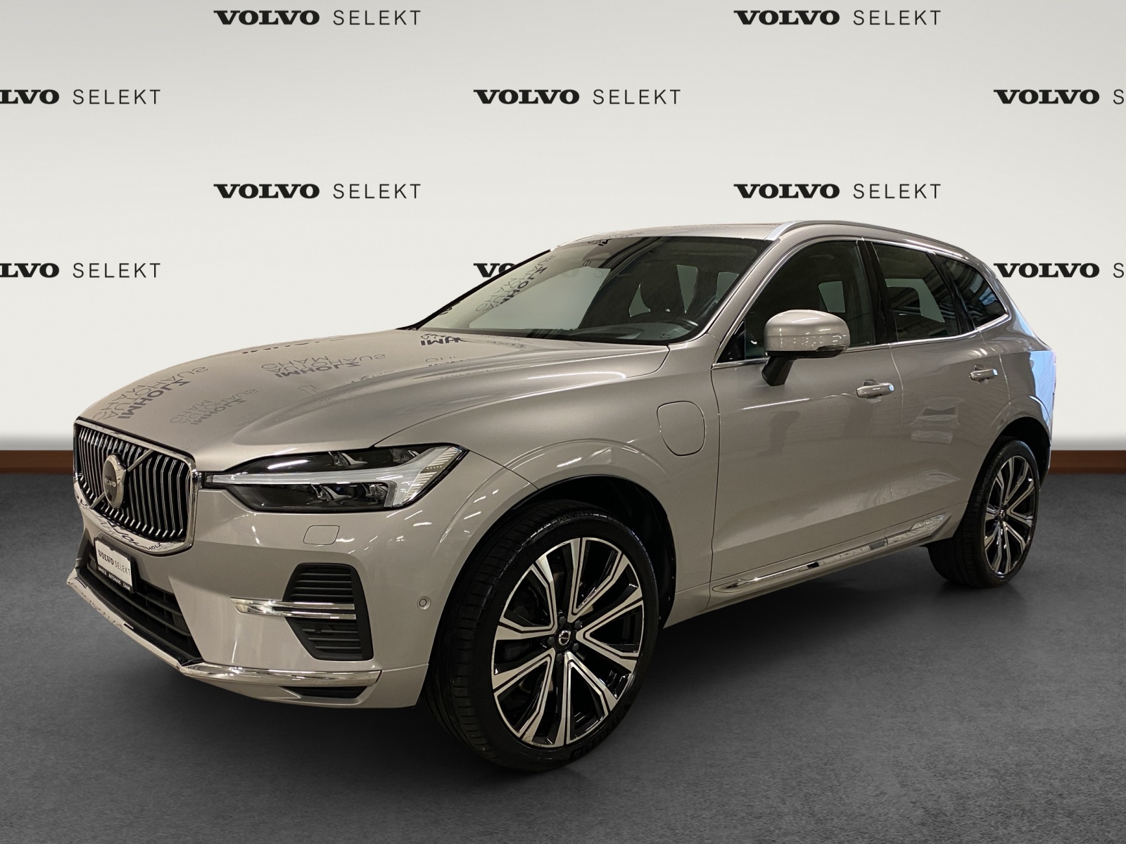VOLVO XC60 2.0 T6 TE Inscription eAWD-image-0