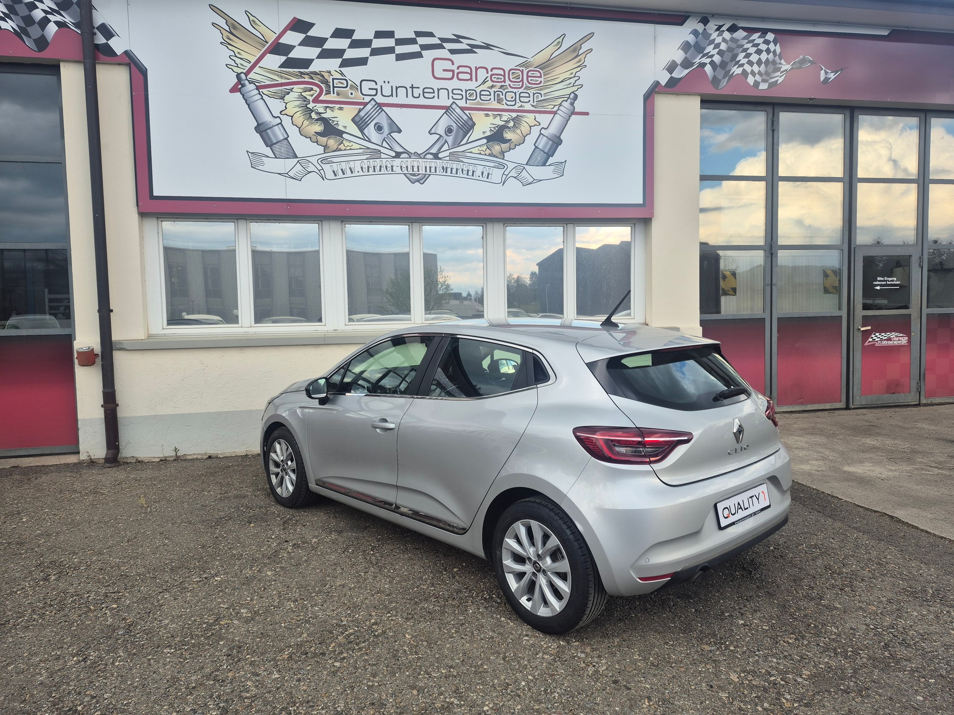 RENAULT Clio 1.3 Intens EDC-image-4