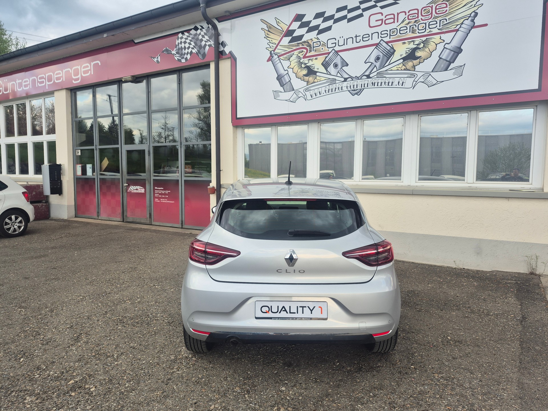 RENAULT Clio 1.3 Intens EDC-image-5