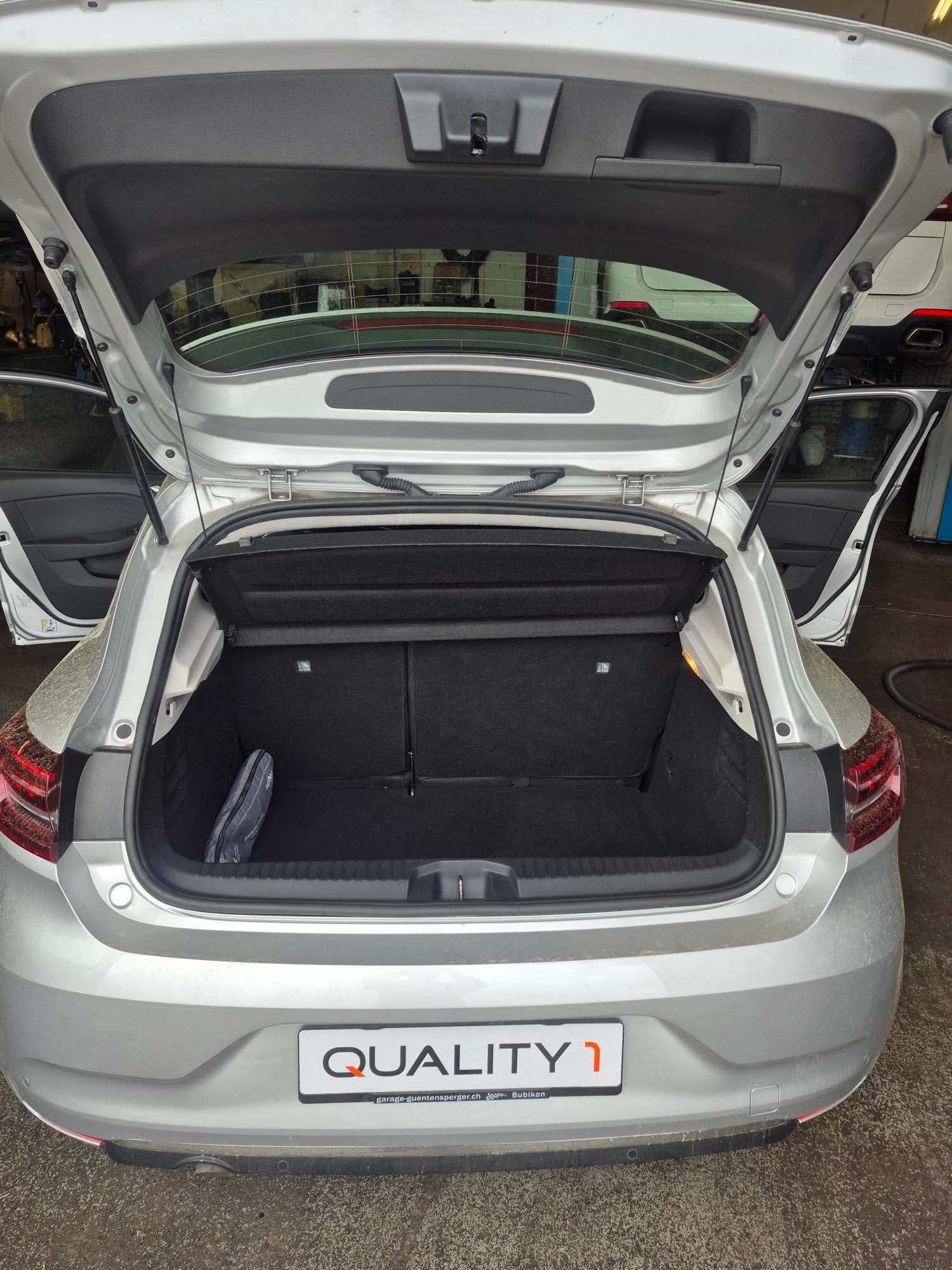 RENAULT Clio 1.3 Intens EDC-image-15