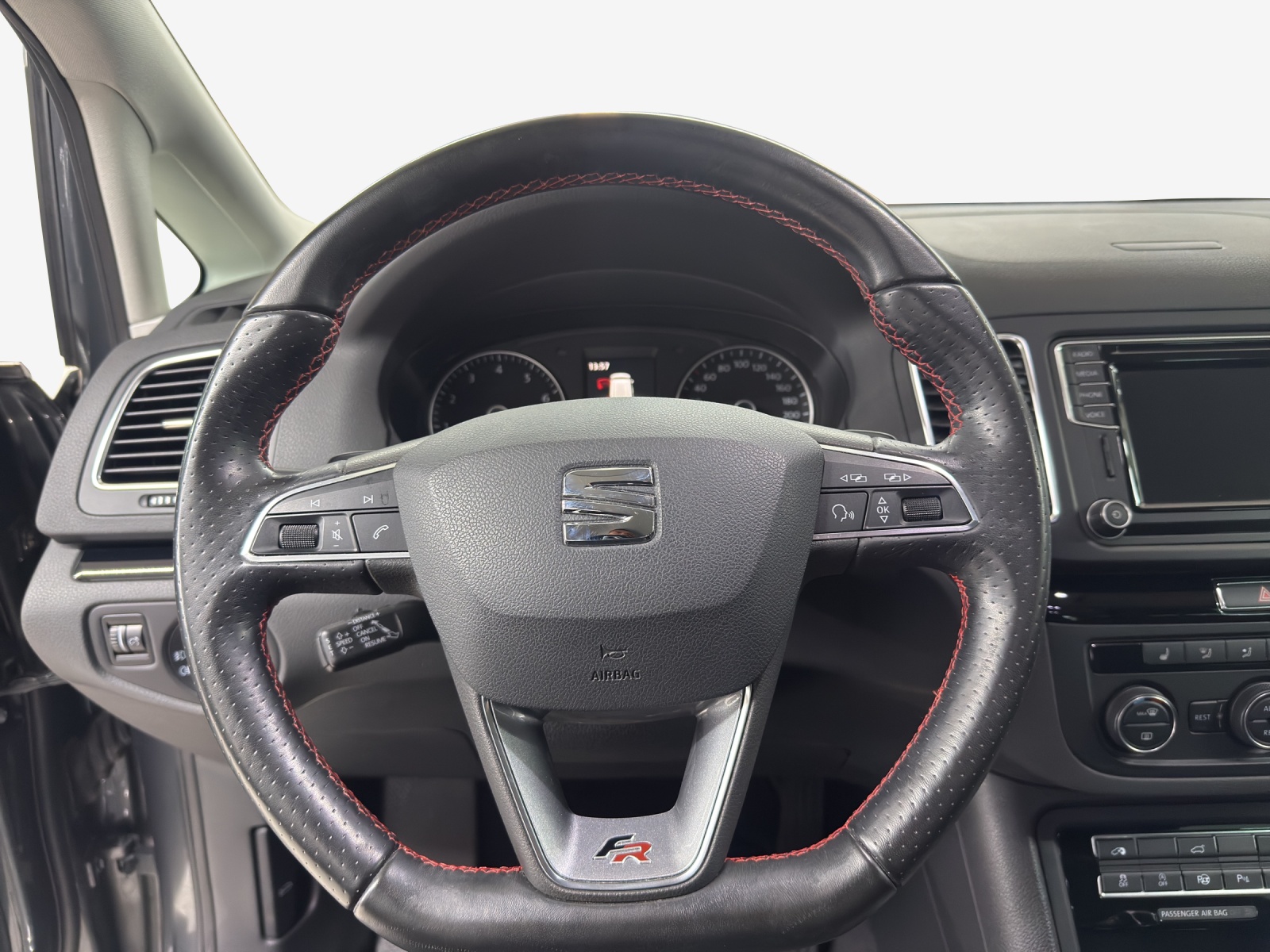 SEAT Alhambra 1.4 TSI DSG Hola FR-image-9