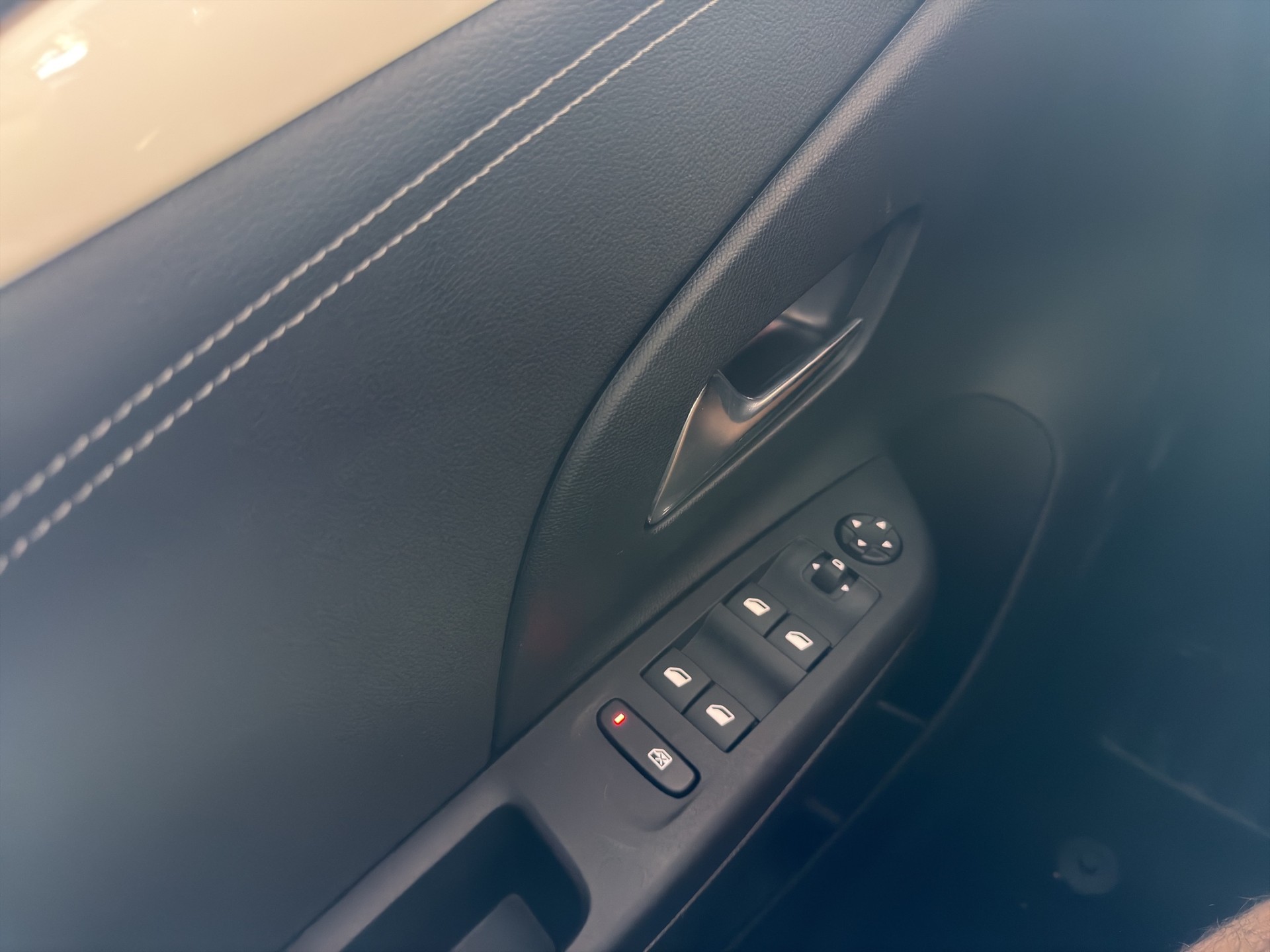 OPEL Corsa-e 156 GS Pack Winter-image-33