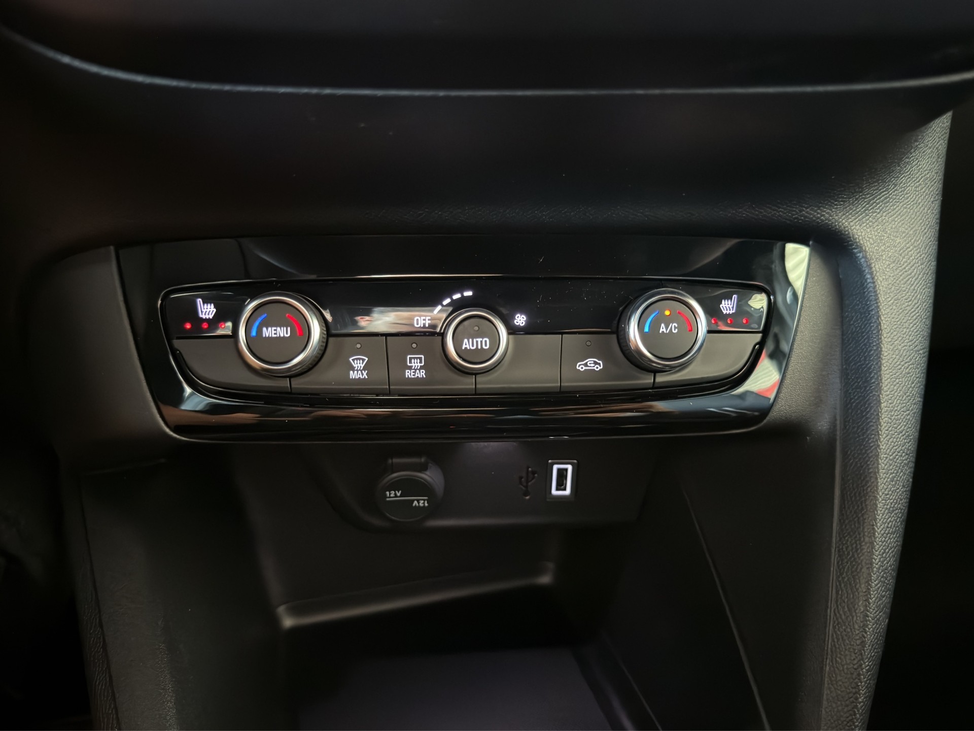 OPEL Corsa-e 156 GS Pack Winter-image-39