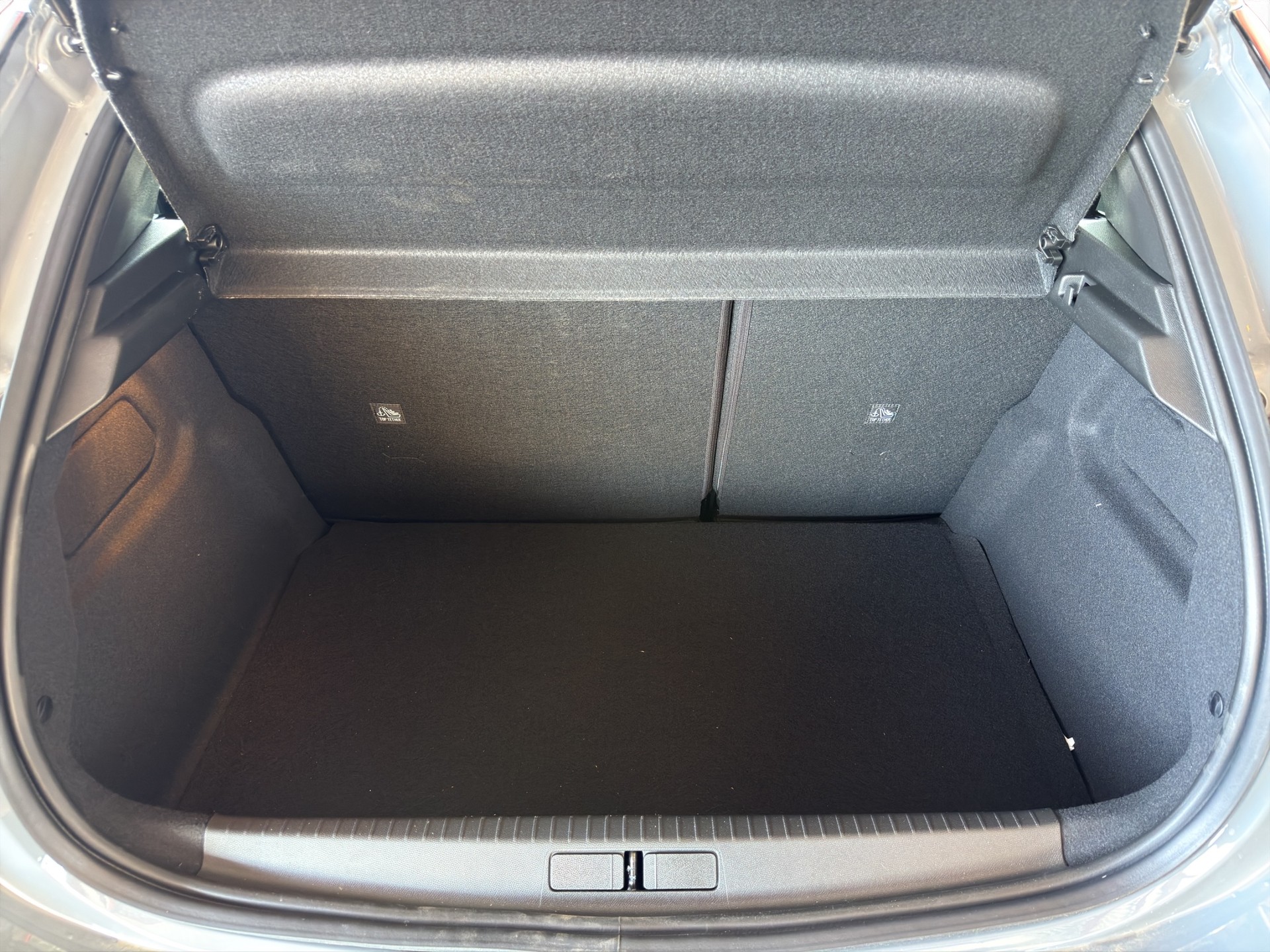OPEL Corsa-e 156 GS Pack Winter-image-25