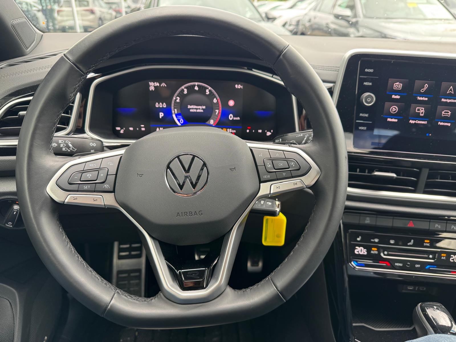 VW T-Roc 2.0 TSI R-Line DSG 4Motion-image-9