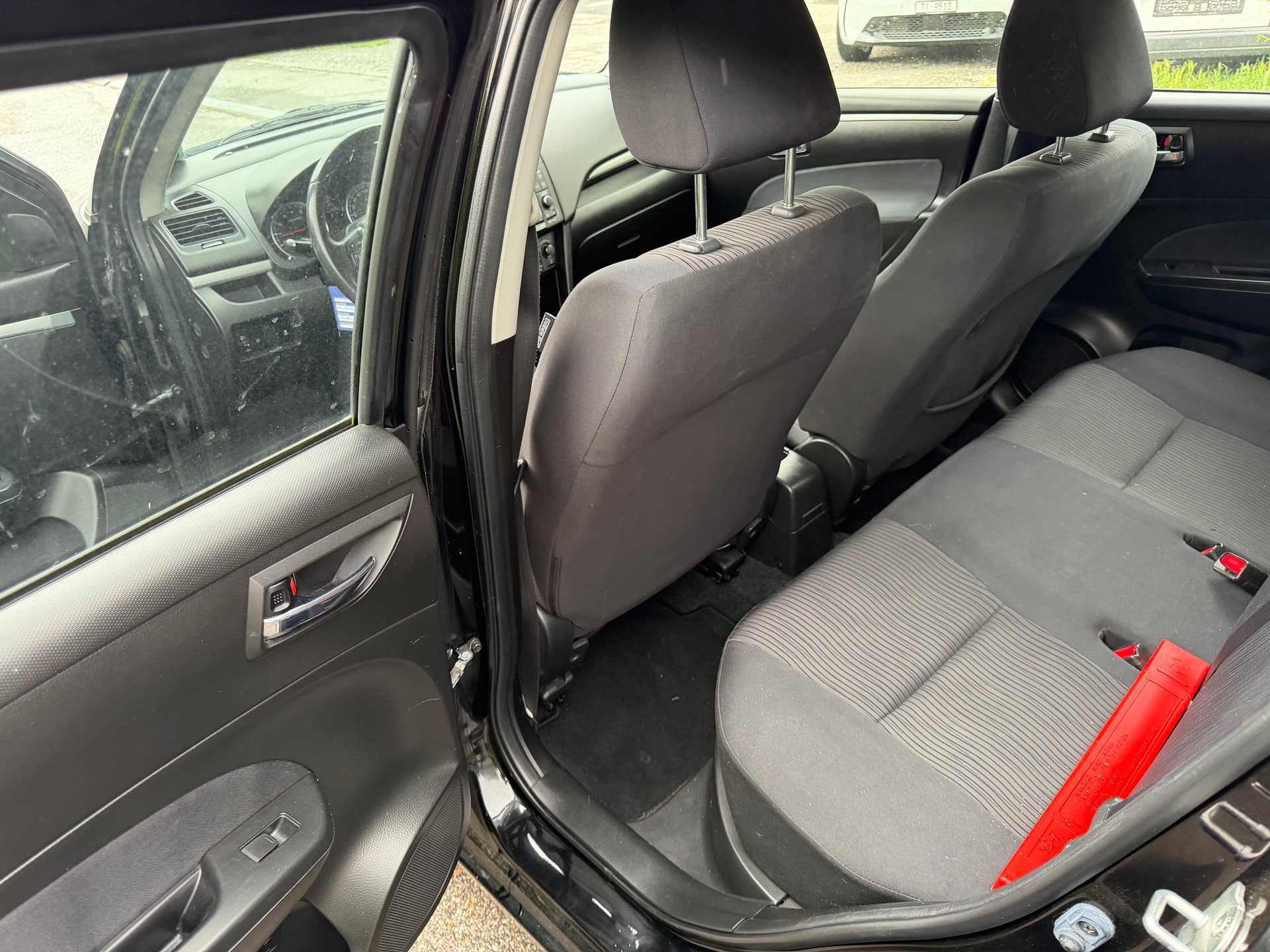 SUZUKI Swift 1.2i 16V GL Top 4x4-image-8
